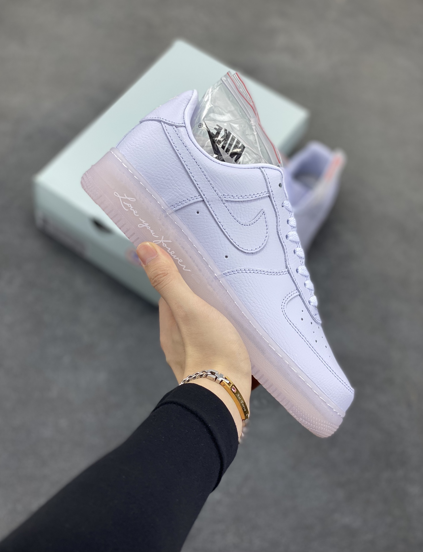 Nike Air Force 1 07 low空军一号 荔枝纹水晶 板鞋 原楦头原纸板 打造纯正空军版型#专注外贸渠道 全掌内置蜂窝气垫 #原盒配件 原厂中底钢印、拉帮完美 货号:CZ8065-500 尺码:36 36.5 37.5 38 38.5 39 40 40.5 41 42 42.5 43 44 44.5 45-选品中心