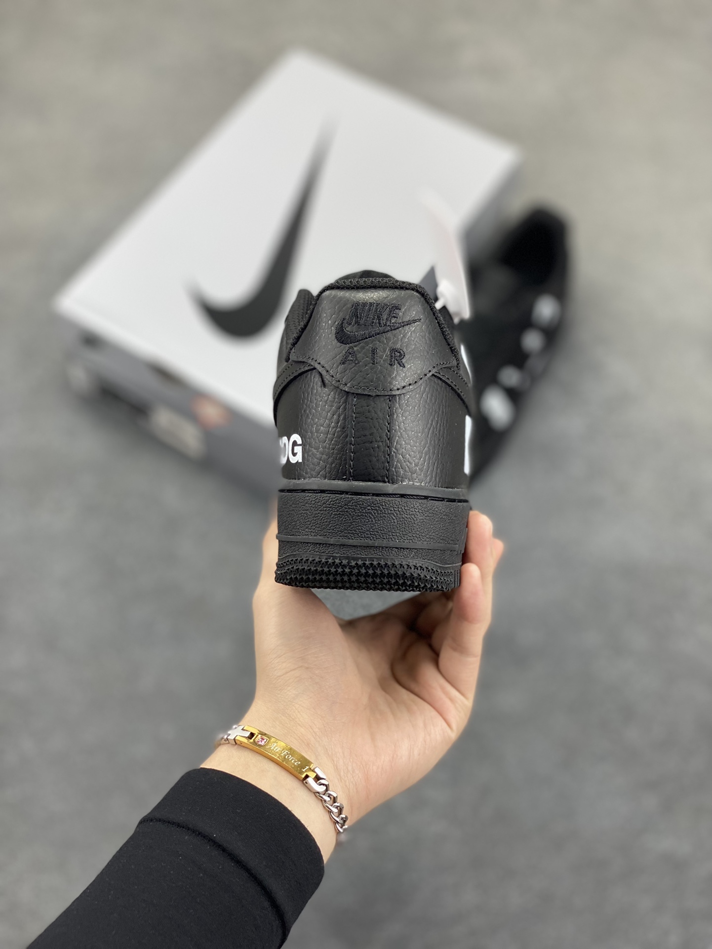 图片[4]-Black COMME DES GARCONS ×Nike Air Force 1 Low CDG联名空军一号低帮休闲板鞋 原鞋开发 原楦头原纸板 配件齐全 纯正版型 正品NFC感应芯片 内置全掌气垫 货号：IB9949-001 尺码：36 36.5 37.5 38 38.5 39 40 40.5 41 42 42.5 43 44 44.5 45-选品中心