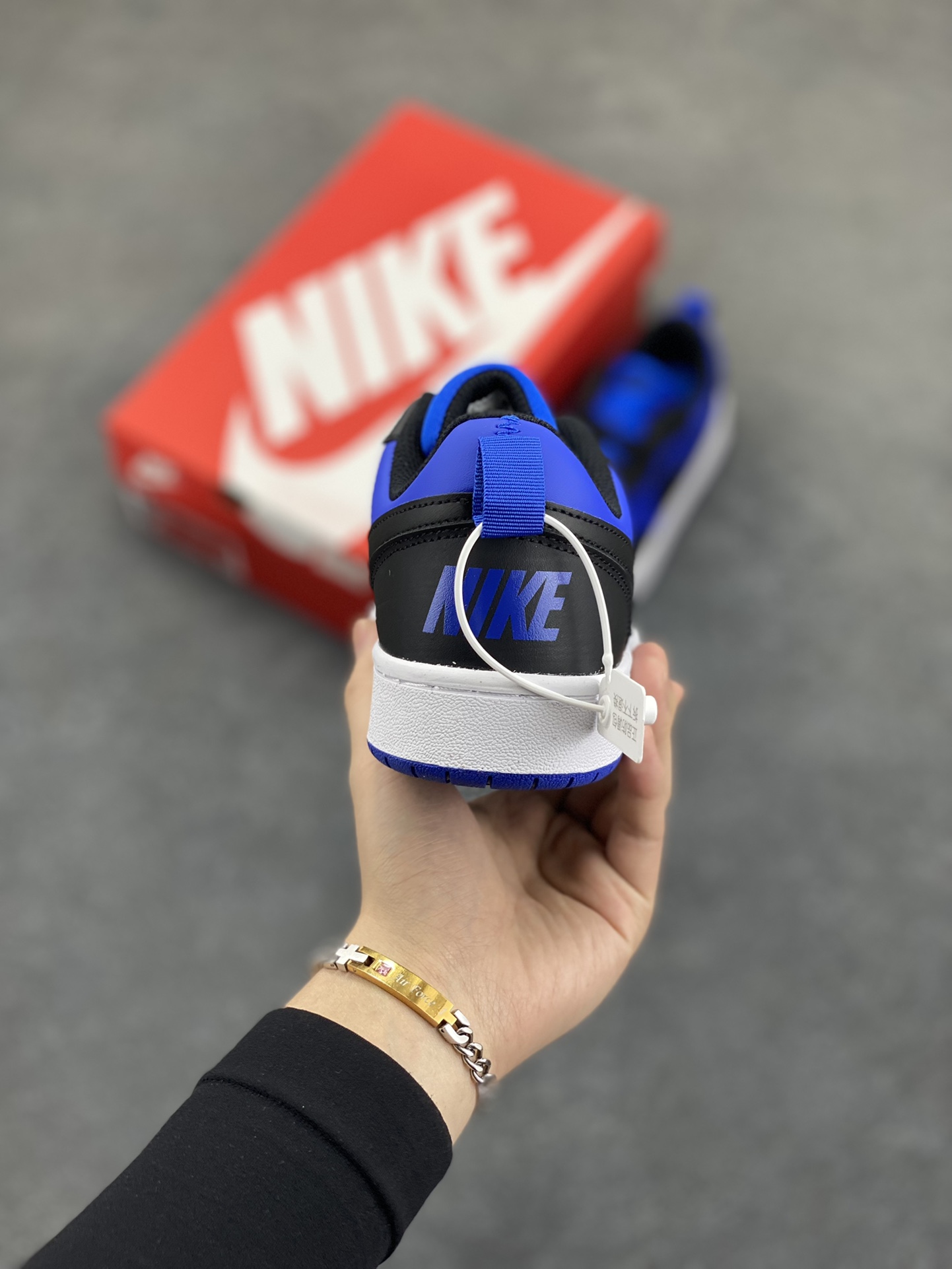 图片[4]-福利特价 Nike Court Borough Low 低帮百搭透气休闲运动板鞋男女鞋 经典耐用的设计，兼顾舒适脚感和出众风范，演绎匠心之作。结构性的支撑贴合感结合复古篮球设计，塑就场外全明星风范。 货号：HM6293-480 尺码：36 36.5 37.5 38 38.5 39 40 40.5 41 42 42.5 43 44 45-选品中心