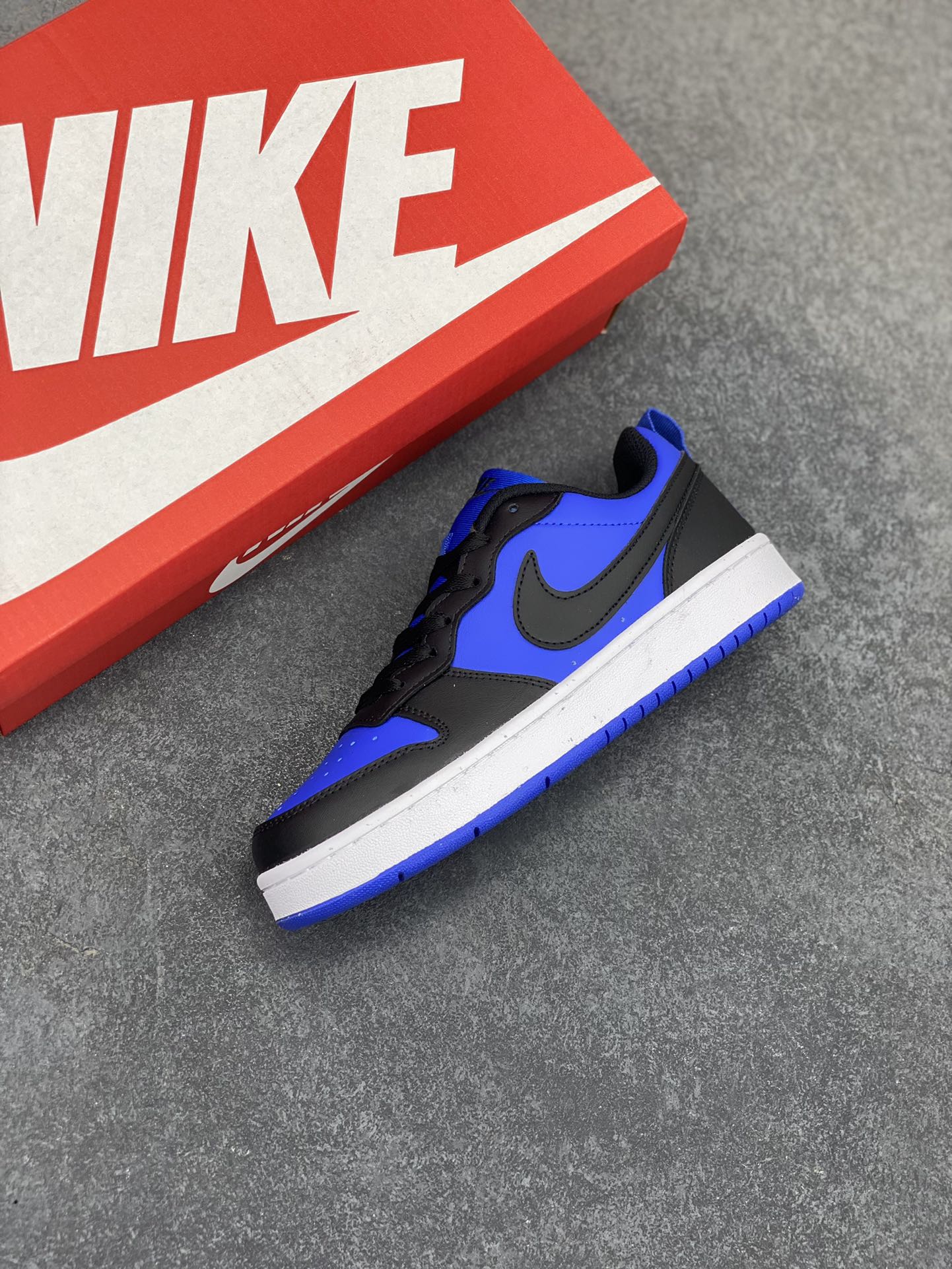 图片[7]-福利特价 Nike Court Borough Low 低帮百搭透气休闲运动板鞋男女鞋 经典耐用的设计，兼顾舒适脚感和出众风范，演绎匠心之作。结构性的支撑贴合感结合复古篮球设计，塑就场外全明星风范。 货号：HM6293-480 尺码：36 36.5 37.5 38 38.5 39 40 40.5 41 42 42.5 43 44 45-选品中心