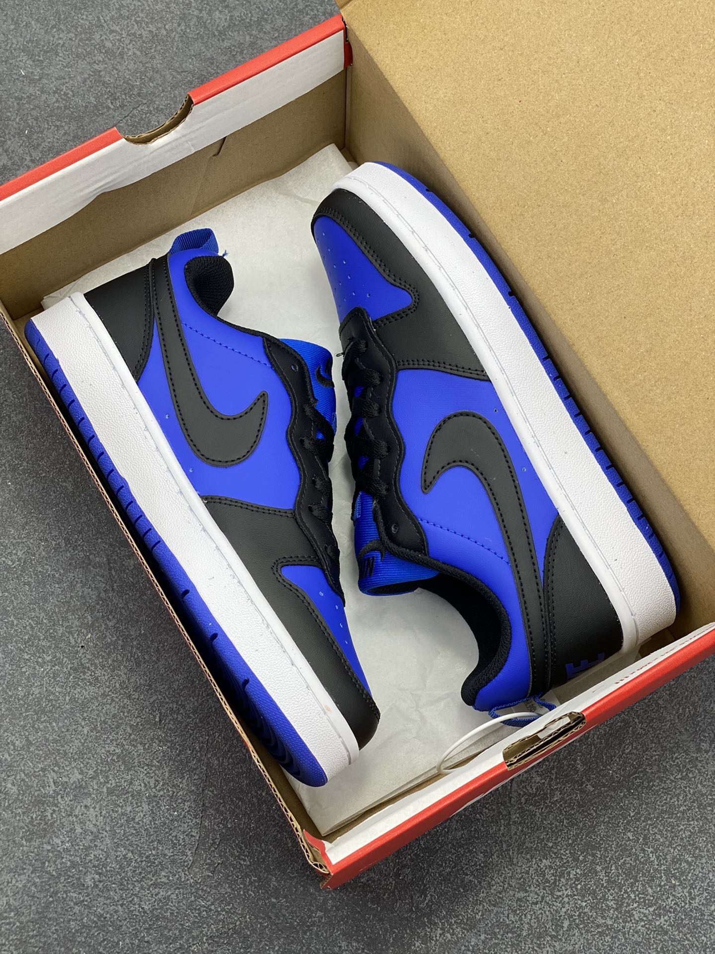 图片[9]-福利特价 Nike Court Borough Low 低帮百搭透气休闲运动板鞋男女鞋 经典耐用的设计，兼顾舒适脚感和出众风范，演绎匠心之作。结构性的支撑贴合感结合复古篮球设计，塑就场外全明星风范。 货号：HM6293-480 尺码：36 36.5 37.5 38 38.5 39 40 40.5 41 42 42.5 43 44 45-选品中心