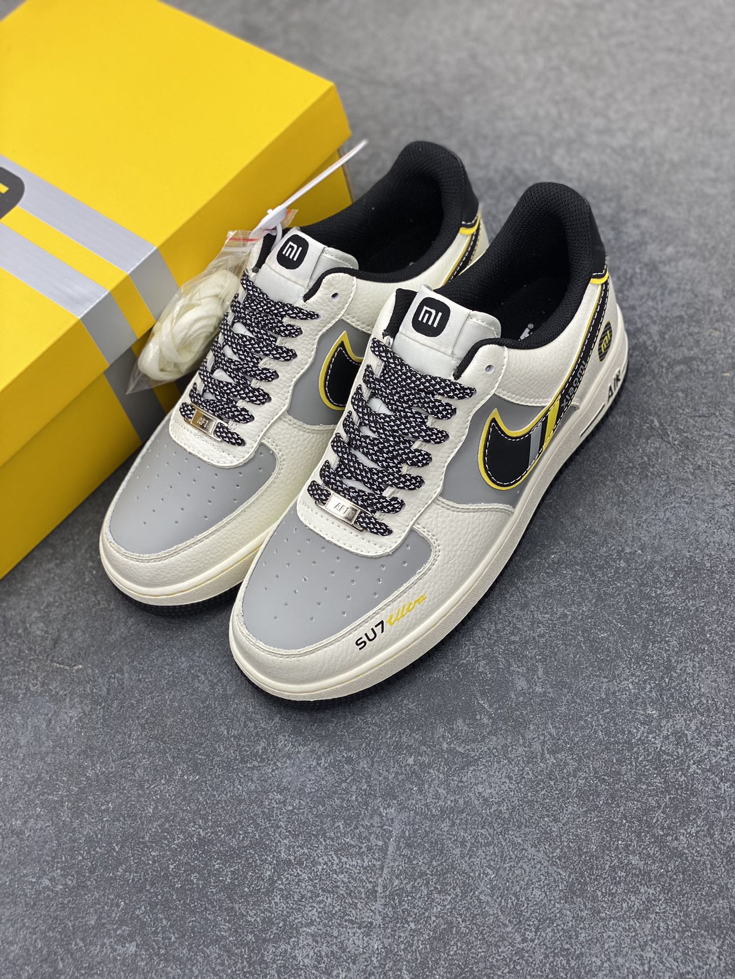 图片[8]-Nike Air Force 1 Low 空军一号低帮百搭休闲运动板鞋。柔软、弹性十足的缓震性能和出色的中底设计，横跨复古与现代的外型结合，造就出风靡全球三十多年的Force 1，直到今天还深受青睐。 货号：XX3168-165 尺码：36 36.5 37.5 38 38.5 39 40 40.5 41 42 42.5 43 44 44.5 45-选品中心