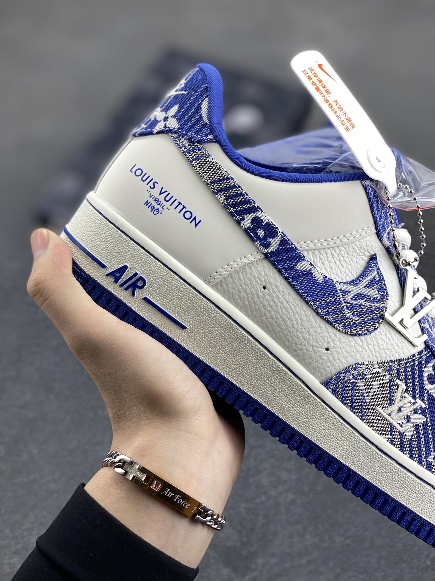 图片[6]-NIke Air Force 1 \’07 Low “LV联名”空军一号 低帮 运动鞋 休闲鞋 折边针车 工艺难度大 原楦头原纸板 原装鞋盒 定制五金配件 内置全掌气垫 原厂鞋底 货号：SC9207-540 尺码：36 36.5 37.5 38 38.5 39 40 40.5 41 42 42.5 43 44 44.5 45-选品中心