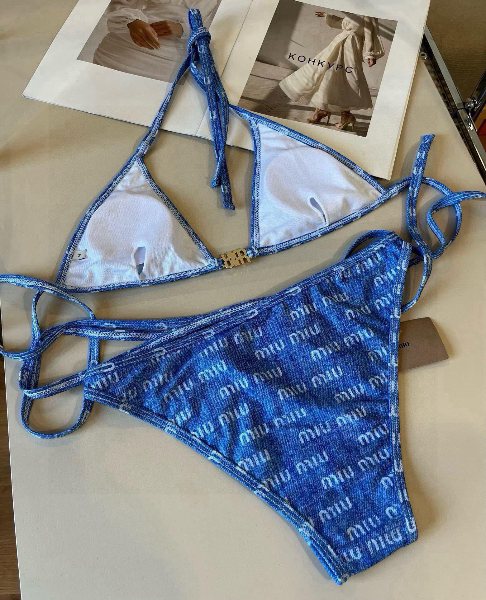 。 
miumiu缪缪新款比基尼😍🥰适合多种场景的游泳衣🏊‍♀️海边 游泳池 温泉 水上乐园 漂流都可以