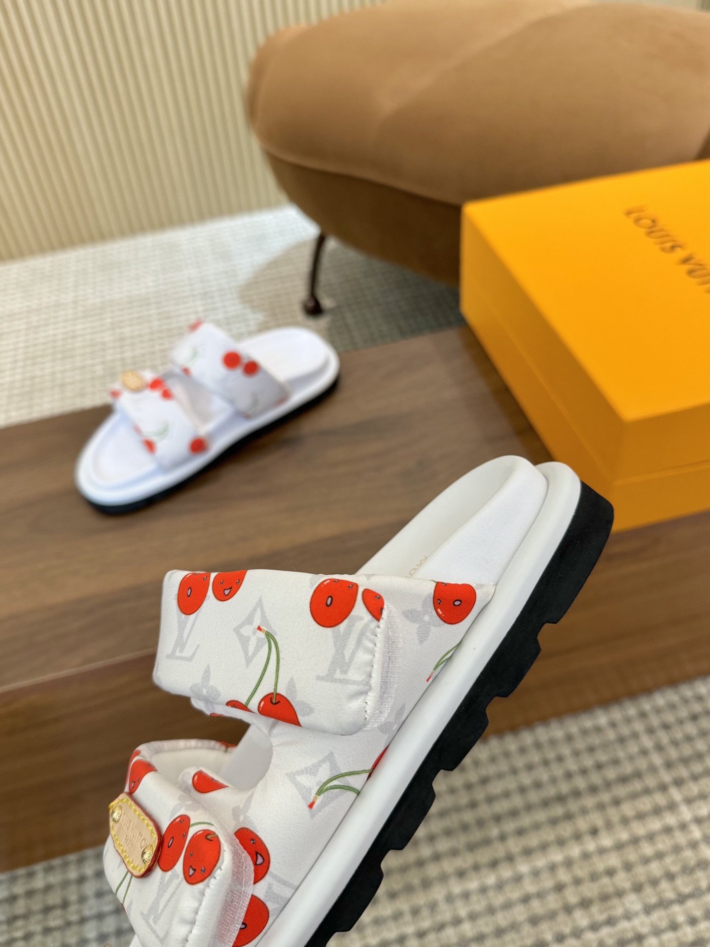 Elegant Cherry Print Slides Sandals For Women, Comfortable Summer Shoes 10 i1748690636 7462 4