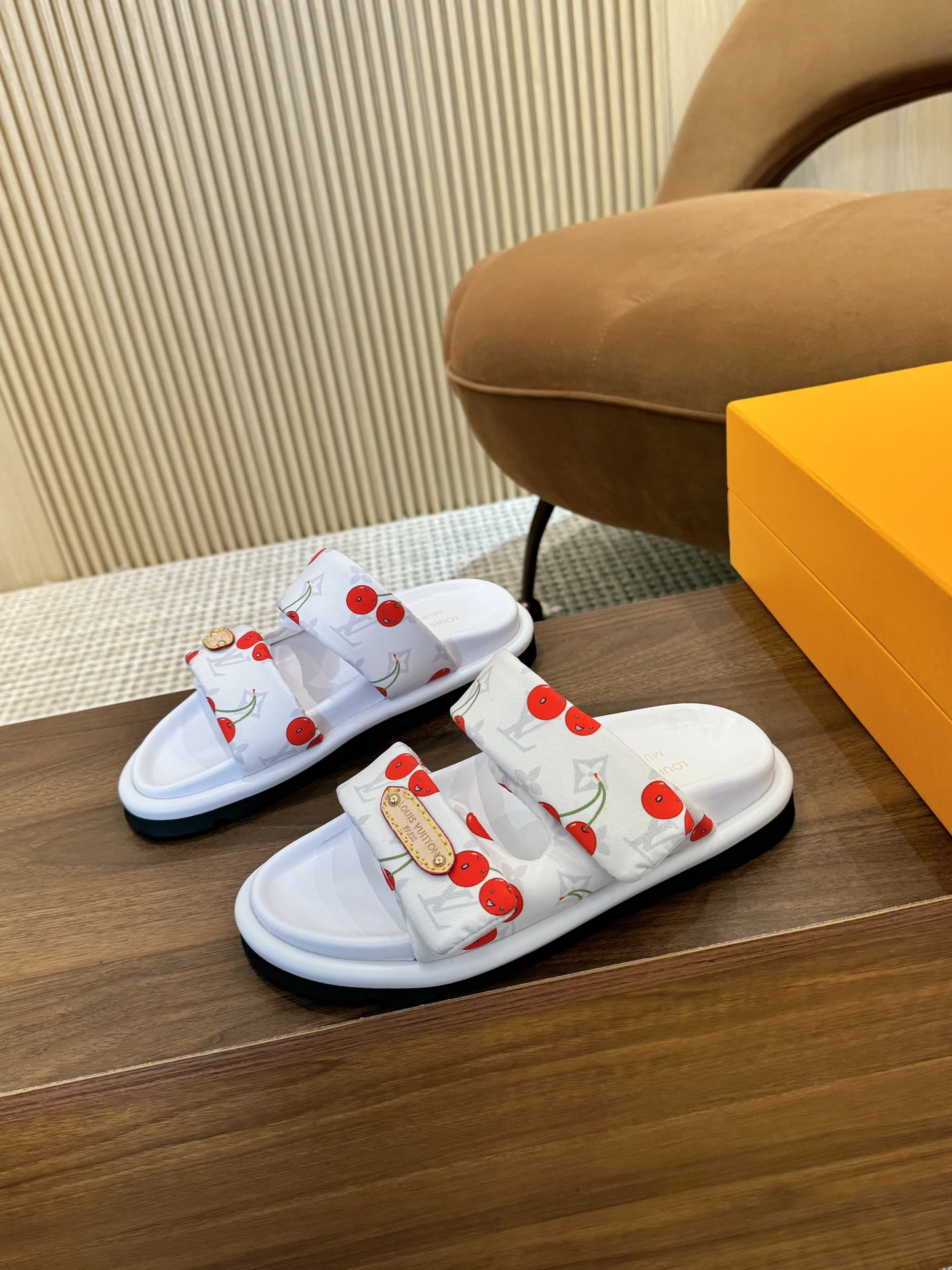 Elegant Cherry Print Slides Sandals For Women, Comfortable Summer Shoes 5 i1748690636 9047 3