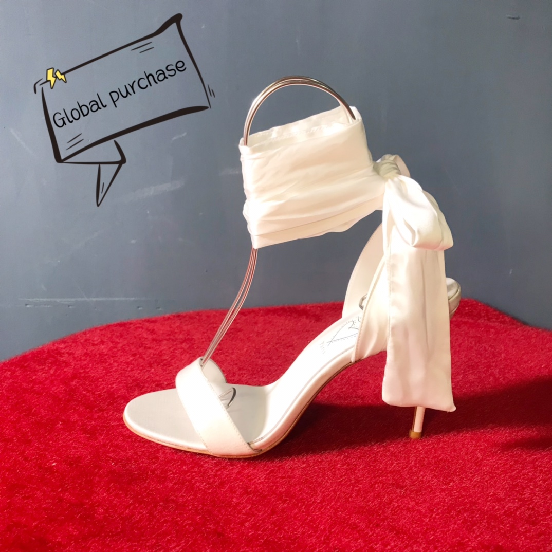 NO:336271,High-end custom sandal classic series! H10Cm, size 34-42. genuine leather large sole, customized version without refund or exchange -060, imported white silk, aries leather. Aiba. Official website picture Standard European code Reference:-060 Color:white/white Material:SATIN Lining:goat leather Heel height:10Cm Sole:leather sole Size:EUR 34-42 (US 4-11):,,christian louboutin,sandals,sheepskin,real silk,Leather soles19860909高端订制 凉鞋精典款系列！ H10Cm,尺码34-42码.真皮大底,订制款不退不换－060,进口白色真丝,白羊皮里.愛标. 官网图 标准欧码 Reference:-060 Color:white/white Material:SATIN Lining:goat leather Heel heigh:10Cm Sole:leather sole Size:EUR 34－42（US 4一11) :,,christian louboutin,sandals,sheepskin,real silk,Leather soles,Women's Shoes