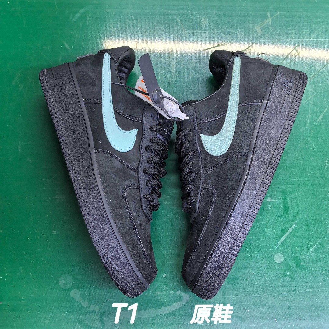 图片[2]-【T1版】 Tiffany & CO x Nk Air Force 1 Low \”1837\” 蒂芙尼联名 空军一号低帮板鞋 DZ1382-001 真正925真银💯带证书 给你感受真真的原鞋即视感 SZ原纸板 原数据打造完美鞋型 原厂皮料 同步zp 注意裁边处有油边封边 区别市场 zp一致勾子细节 完美还原所有细节 欢迎对比 尺码：36-47.5-选品中心