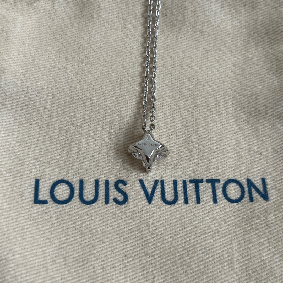 【】LV 项链🔹🔹Louis Vuitton 路易威登🔹专柜一致材质 火爆款出货 设计独特 复古前卫 男