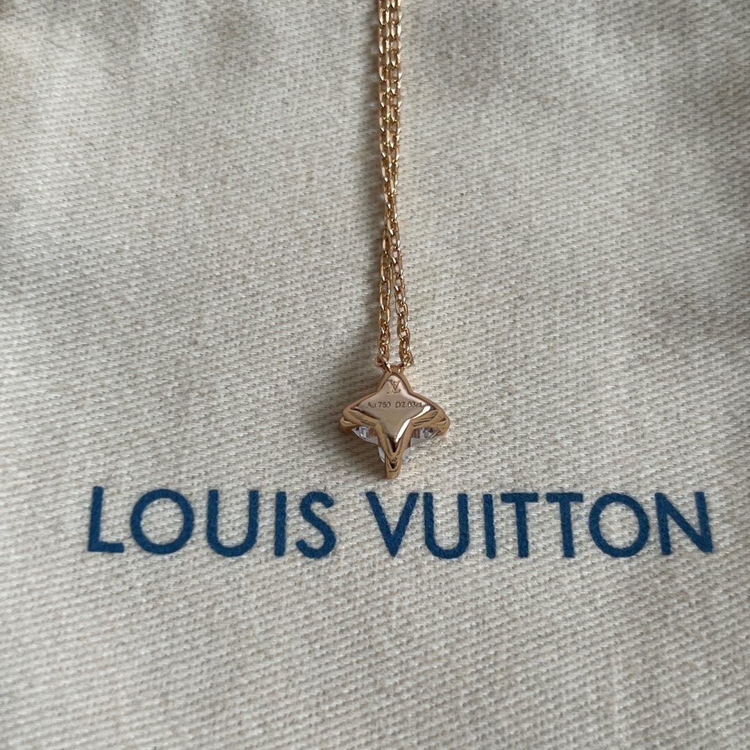 【】LV 项链🔹🔹Louis Vuitton 路易威登🔹专柜一致材质 火爆款出货 设计独特 复古前卫 男