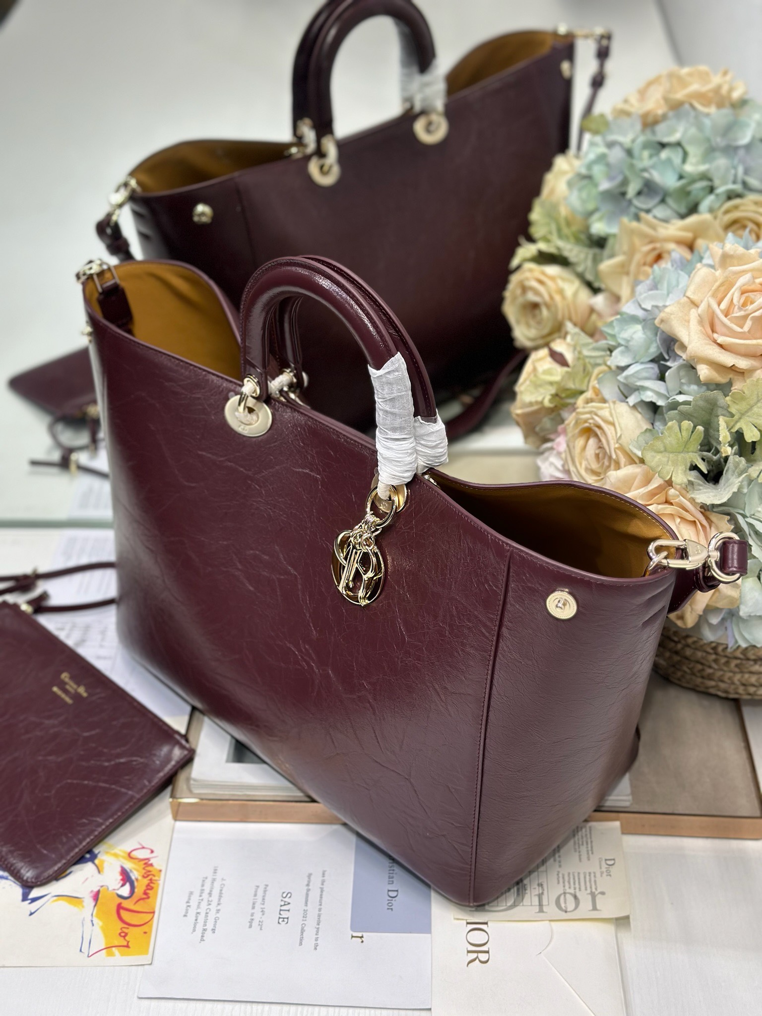 Dior Toujours Large Burgundy Crinkled Leather Tote Bag with CD Lock 4 i1748759797 4216 2