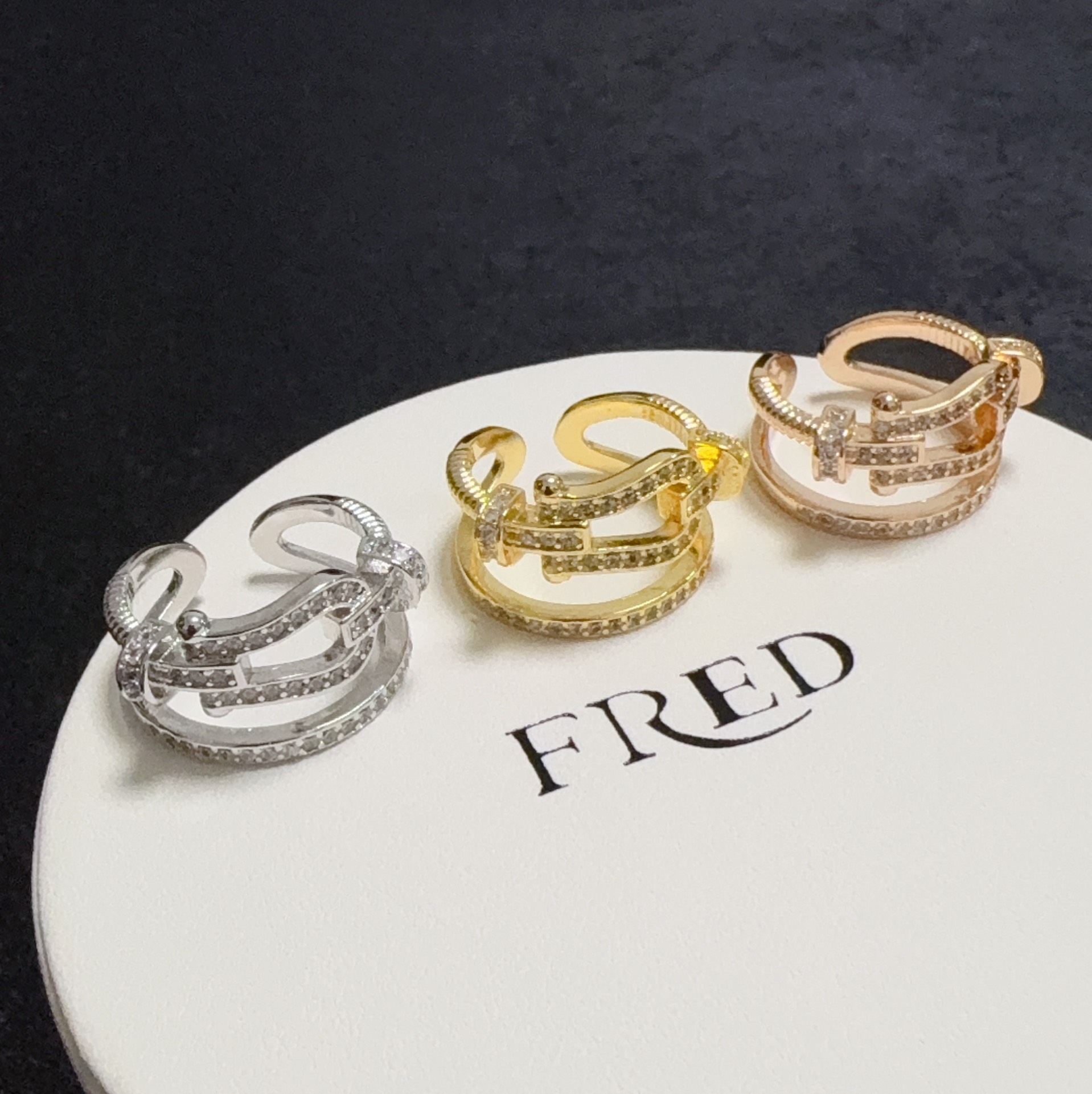 High-End Custom-Made £240 Drill-Open Ring with Superpowers for Fashion Community - 图片 3