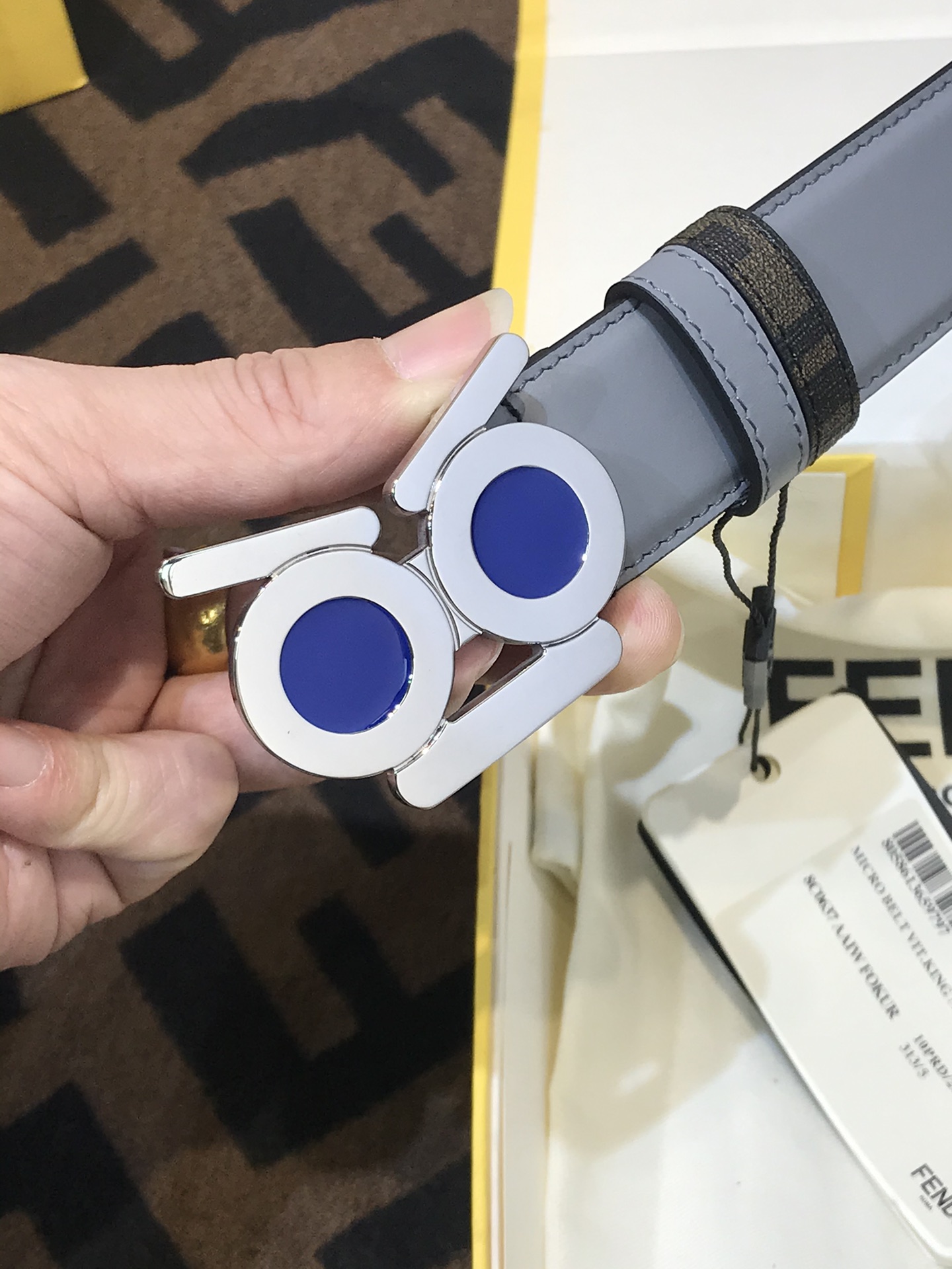 💯💯配送专柜包装 打孔针  新款 FD 宽35MM  小怪兽 标志造型 支持NFC 字母F扣 搭配标志性