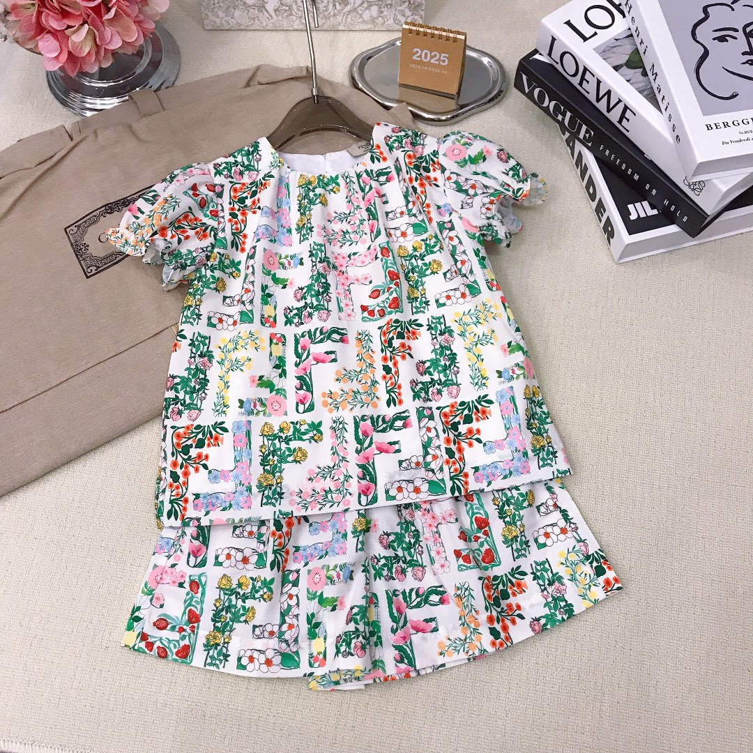 Fendi Kids Floral Print Short Set - Stylish & Comfortable Outfit 6 i1748842278 2398 5