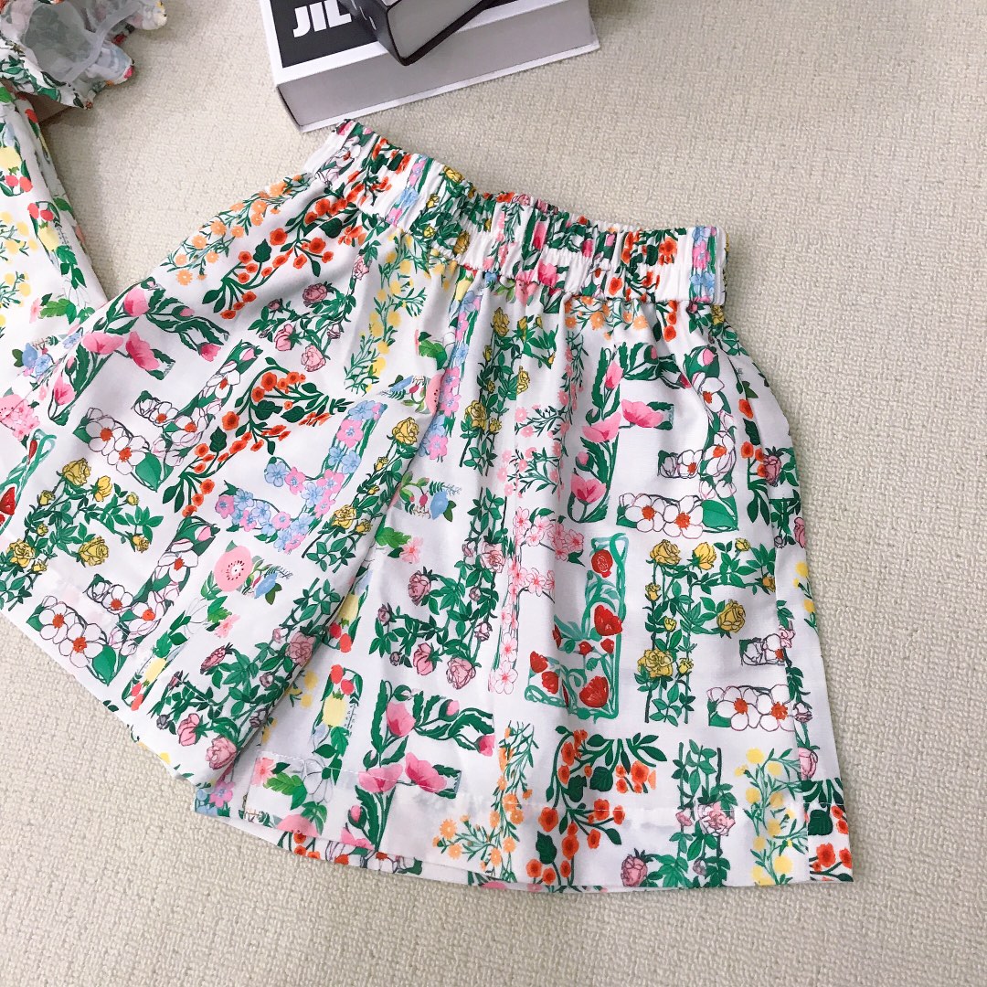 Fendi Kids Floral Print Short Set - Stylish & Comfortable Outfit 8 i1748842278 4805 7