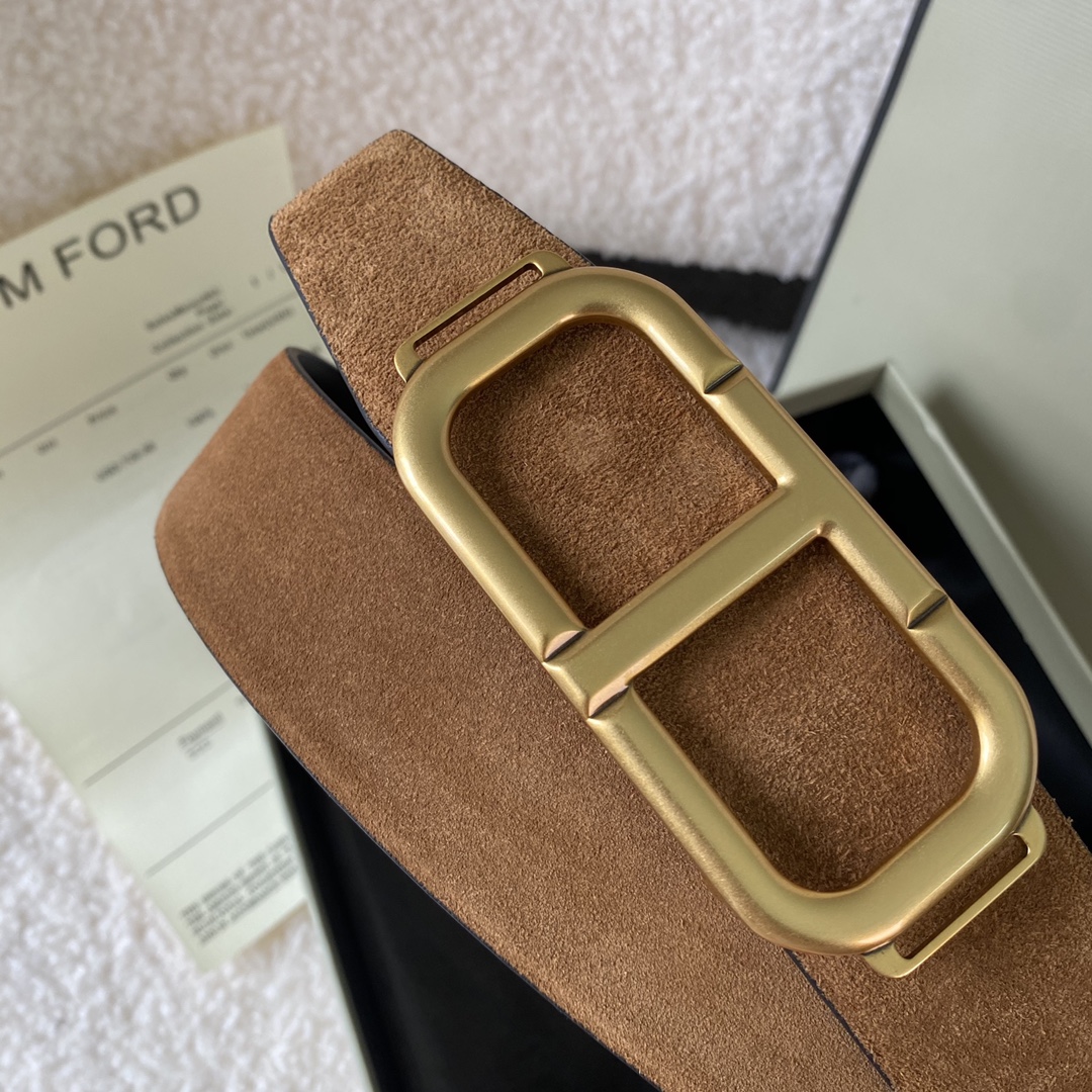  TOM FORD 汤姆福特。新品高端双面小牛皮，简约商务男士腰带，4.0cm宽，双面使用，配原版包装