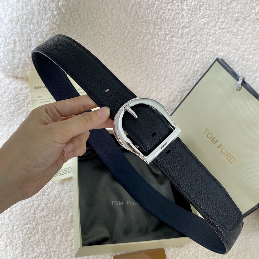  TOM FORD 汤姆福特。新品高端双面小牛皮，简约商务男士腰带，4.0cm宽，配原版包装