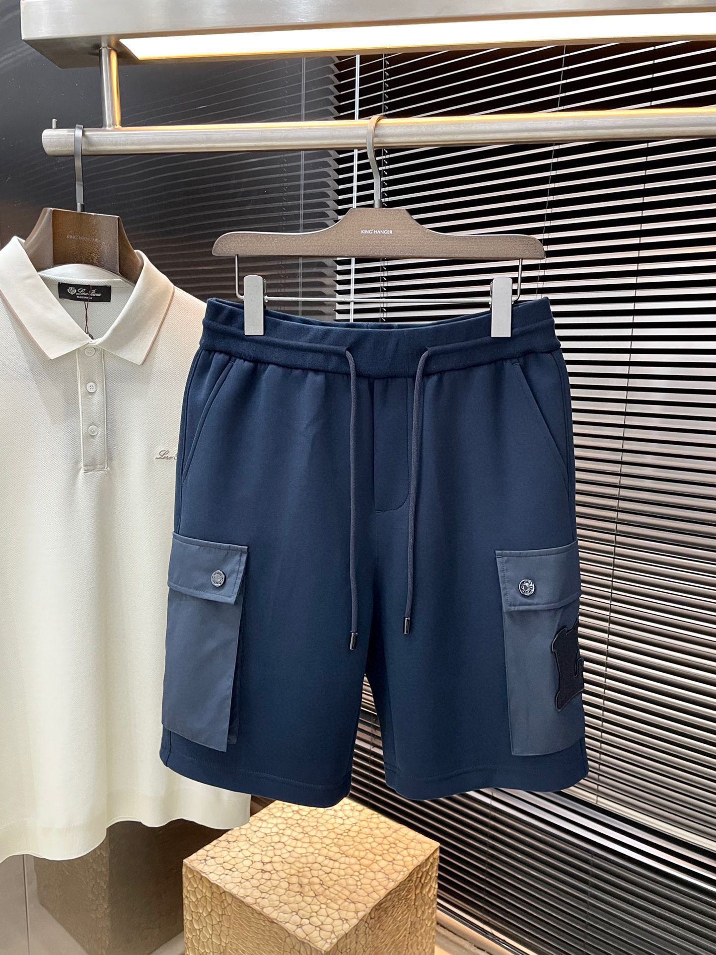 NO:410359,P LOUIS VUITTON (Louis Vuitton) new spring and summer style, the latest casual shorts. The original pants are casual and versatile, casual and lazy, high-end custom imported polyester fiber fabric, customized craftsmanship, and full of comfort. High-end and atmospheric, does the summer taste have? First choice. Code number M-XXXL purchasing level...,,louis vuitton,louis vuitton, shorts,alexander wang19860909P  LOUIS VUITTON（路易威登）春夏季新款,最新休闲短裤.原版裤型上身休闲百搭、随性慵懒范,高级定制进口聚脂纤维面料,订制工艺 舒适感爆棚.高端大气,夏天的味道有没有,首选 .码数 M一XXXL代购级别……,,louis vuitton,louis vuitton,shorts,alexander wang,Men's clothing