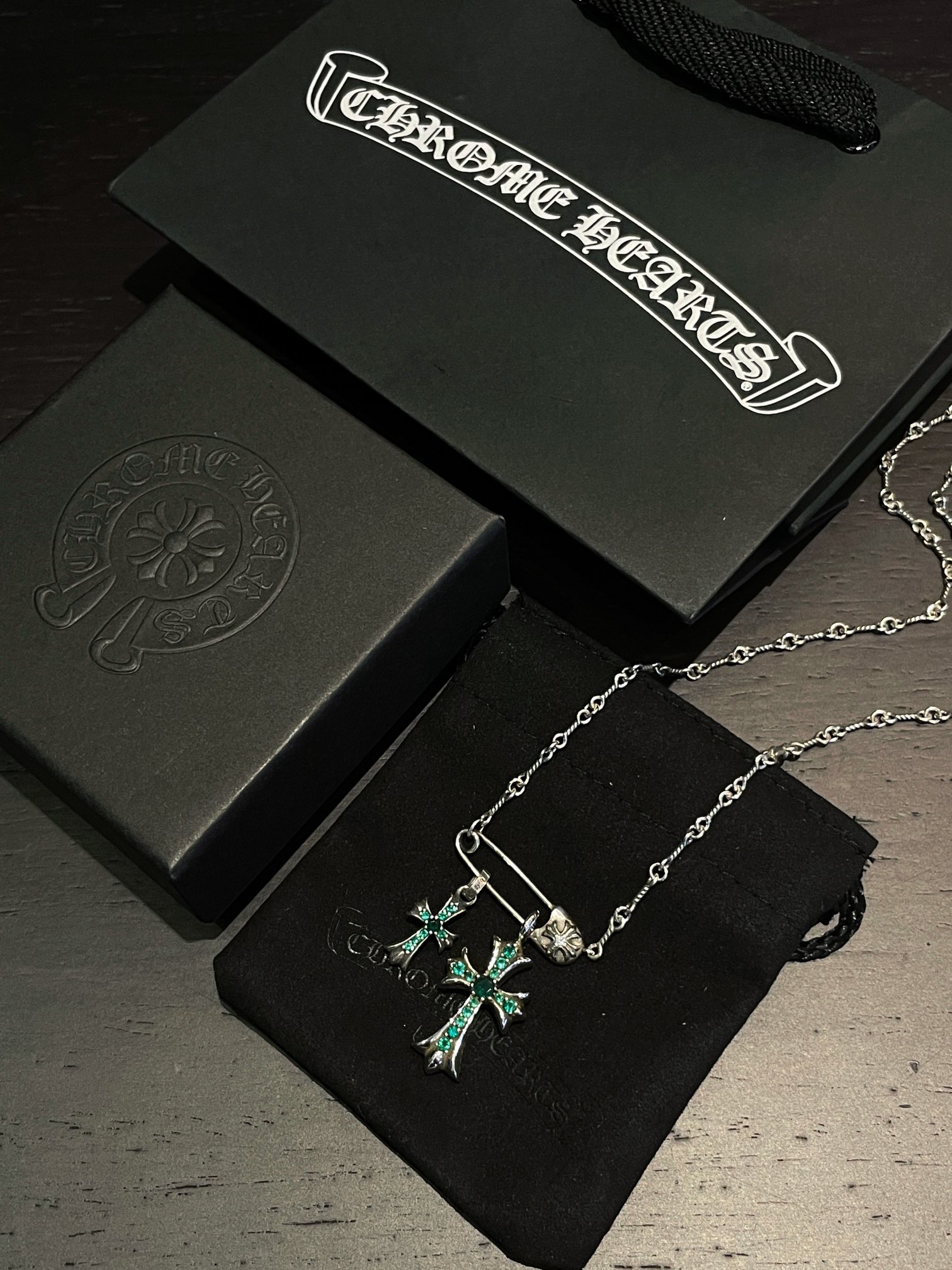Chrome Hearts 𝐂𝐡𝐫𝐨𝐦𝐞 𝐡𝐞𝐚𝐫𝐭𝐬 克罗心 手工链镶石十字架别针