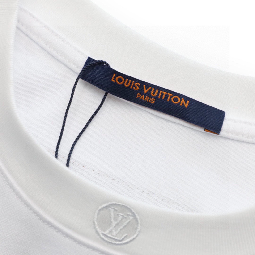 路易威登/Louis Vuitton 夏季新款 领口字母刺绣圆领短袖T恤