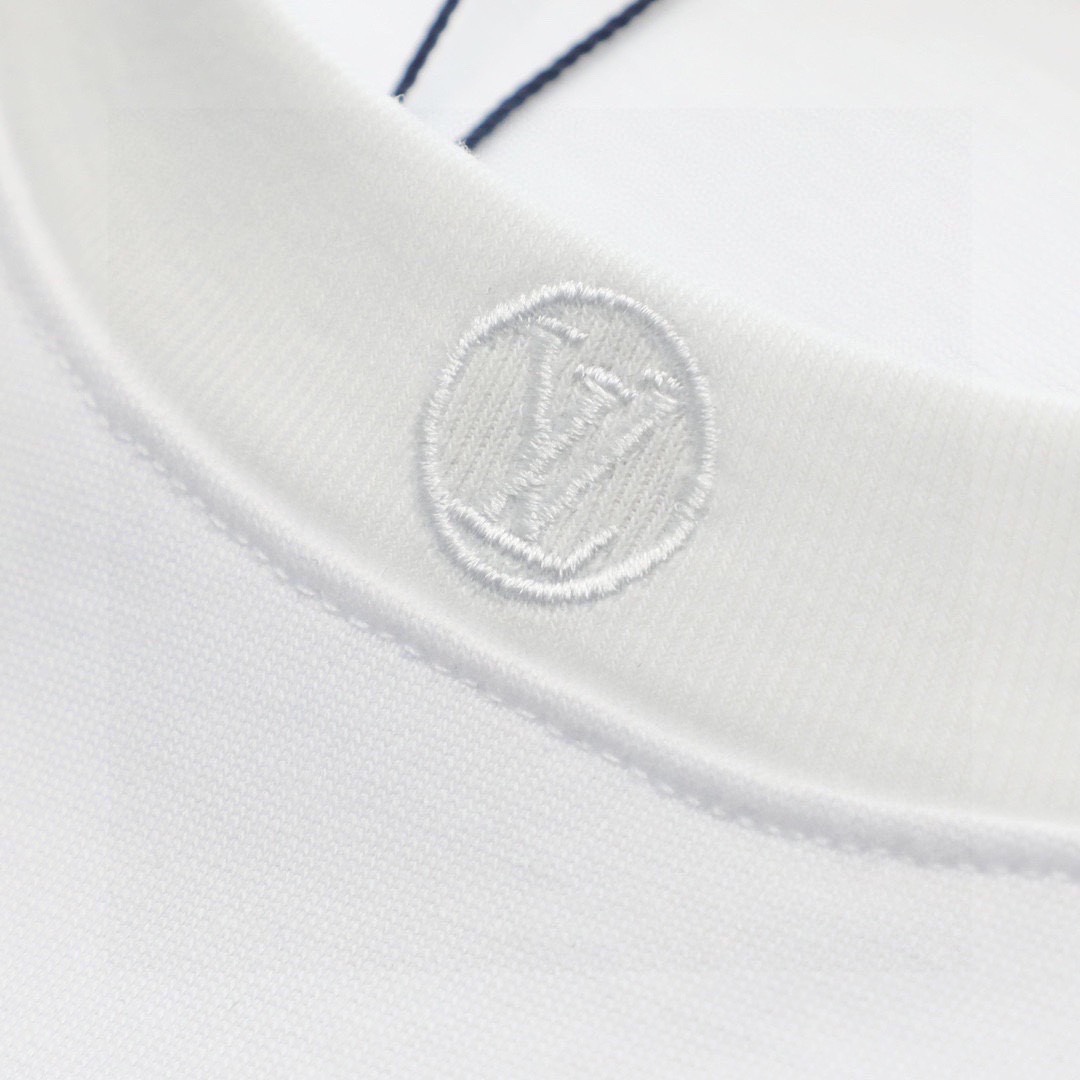 路易威登/Louis Vuitton 夏季新款 领口字母刺绣圆领短袖T恤