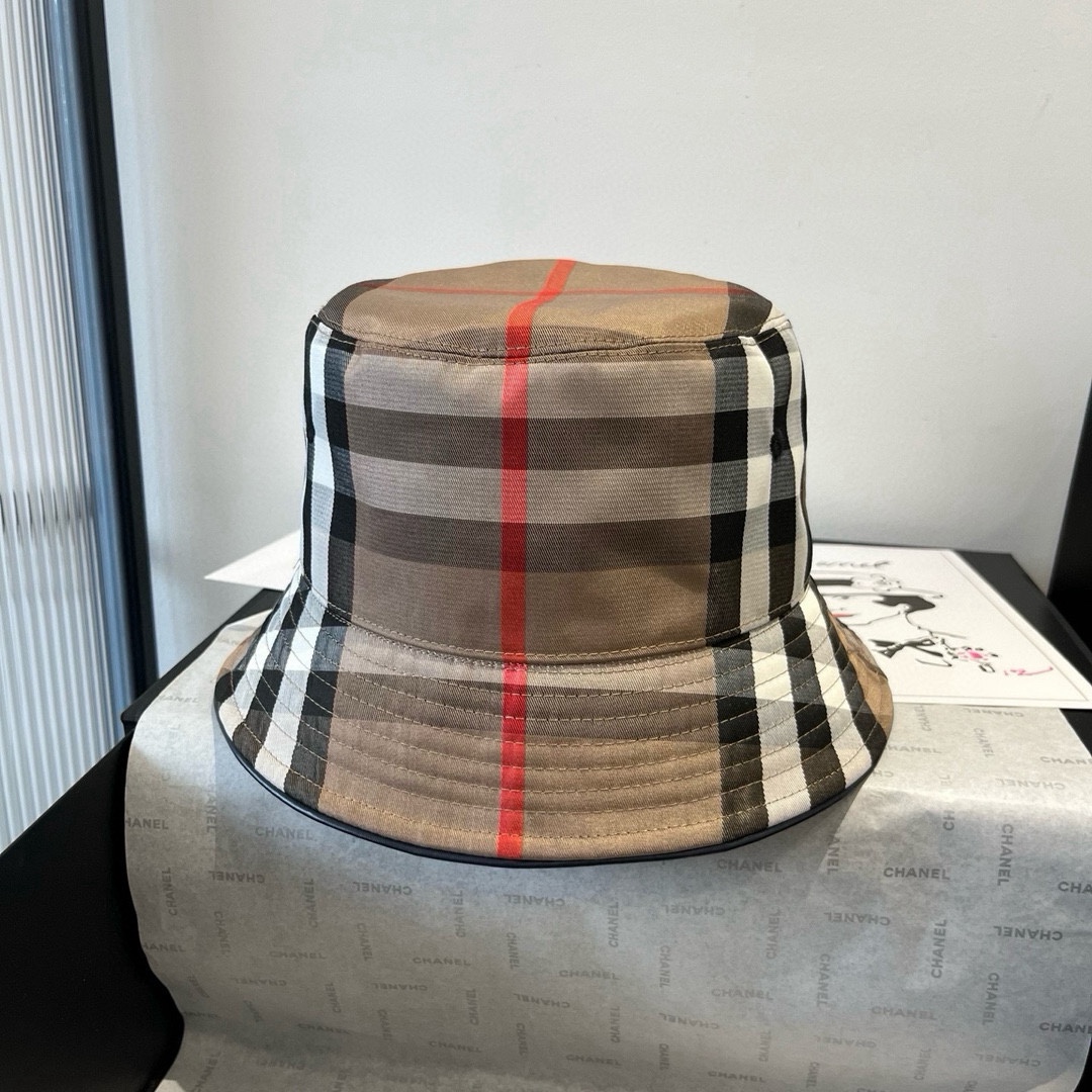 [Burberry Hats]