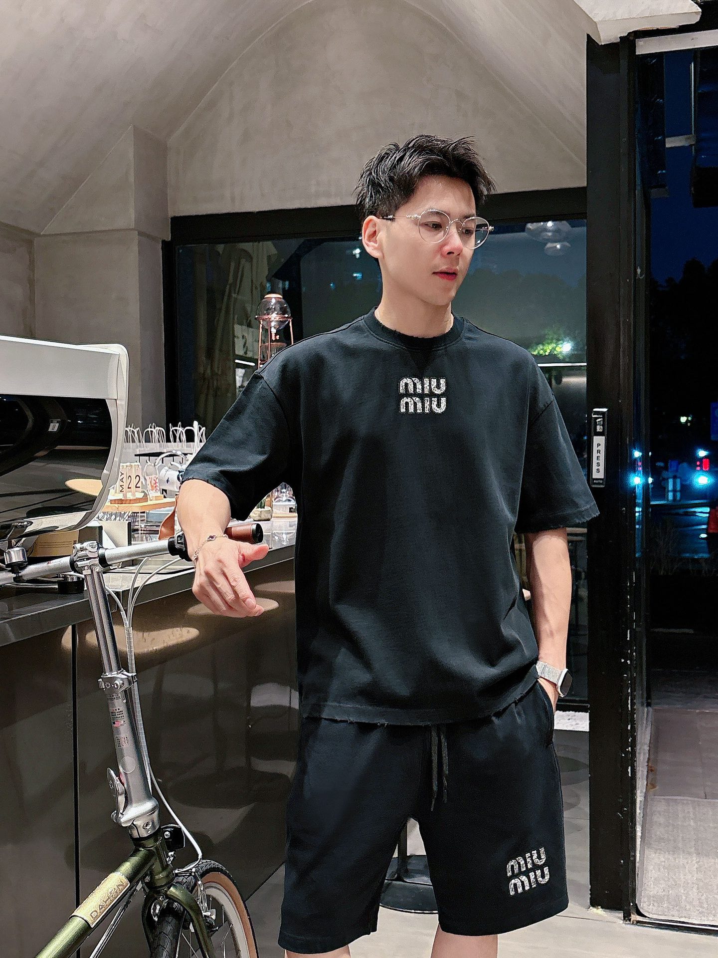 aa.jpg