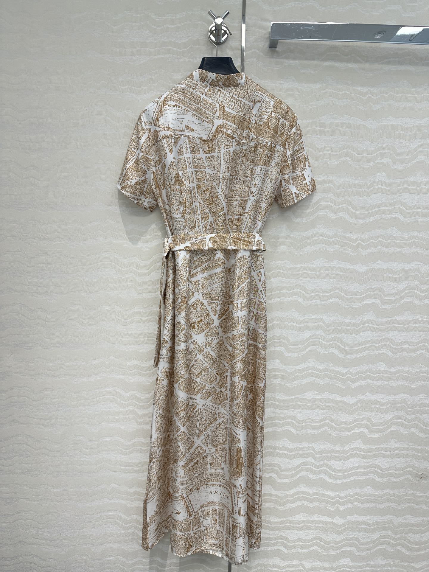 Elegant Silk Dress with Belt Design for Skinny and Tall Women, Sizes S to XL - 图片 9