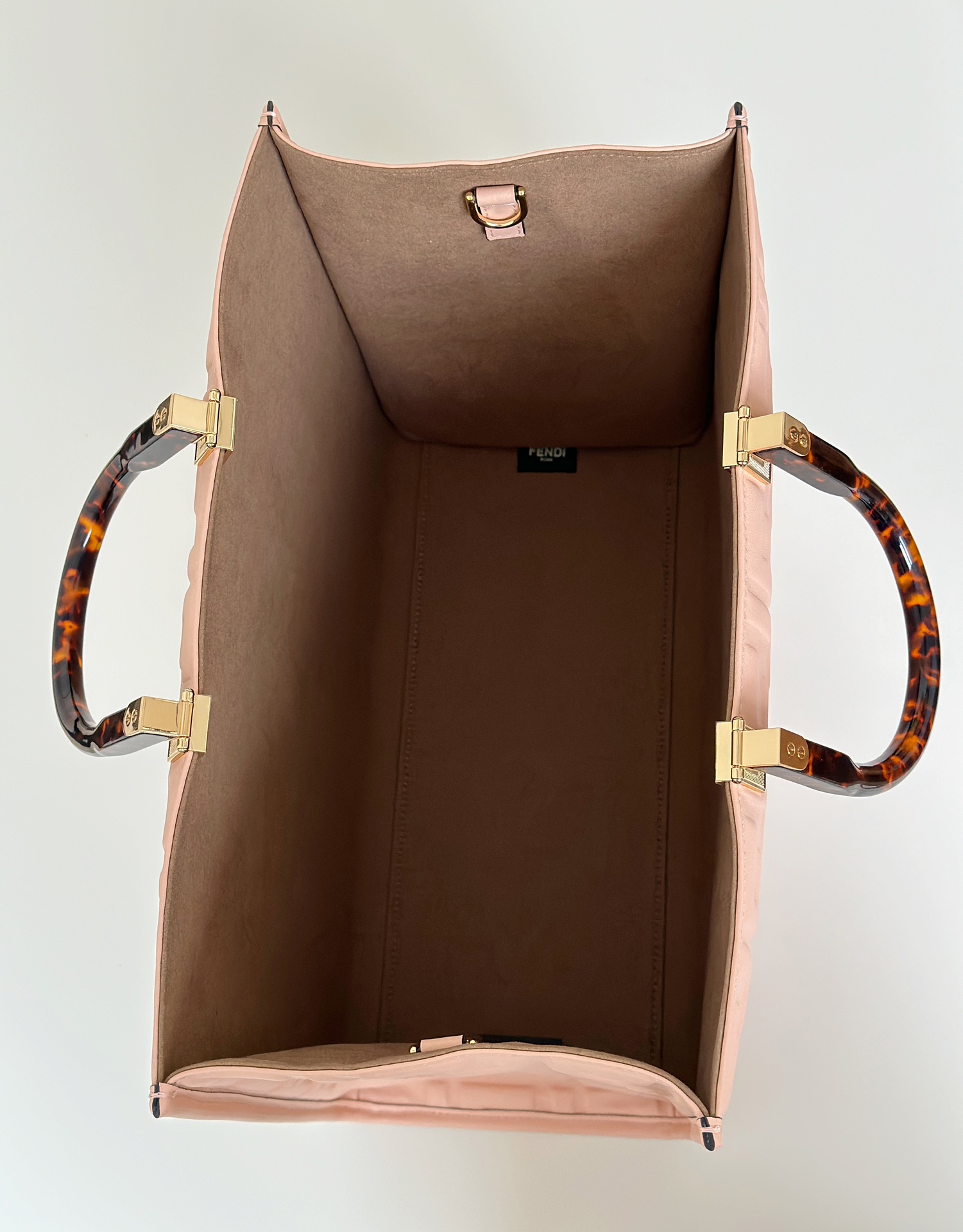 Fendi Embossed Leather Tote Bag with Amber Handles - Stylish & Functional 10 i1748927127 4181 8