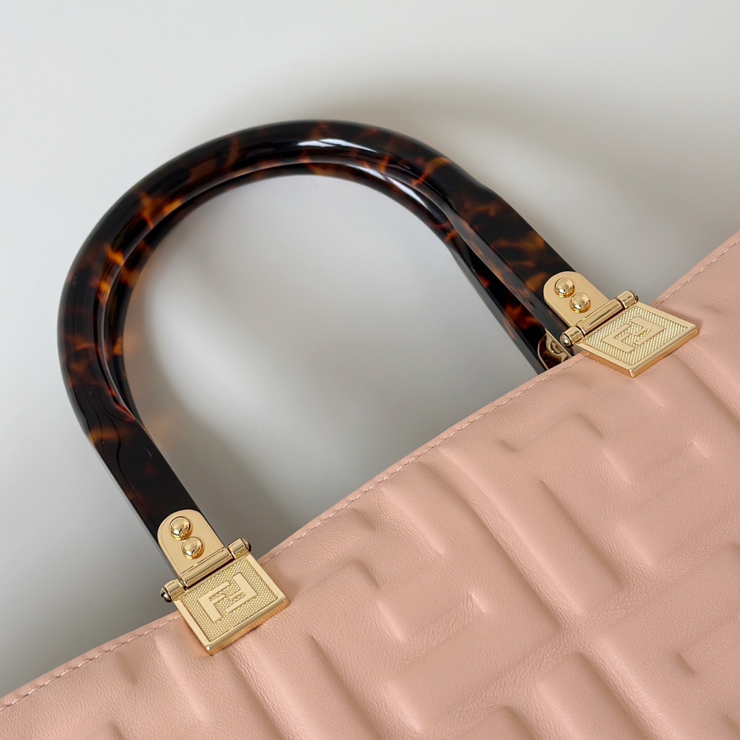 Fendi Embossed Leather Tote Bag with Amber Handles - Stylish & Functional 6 i1748927127 442 4