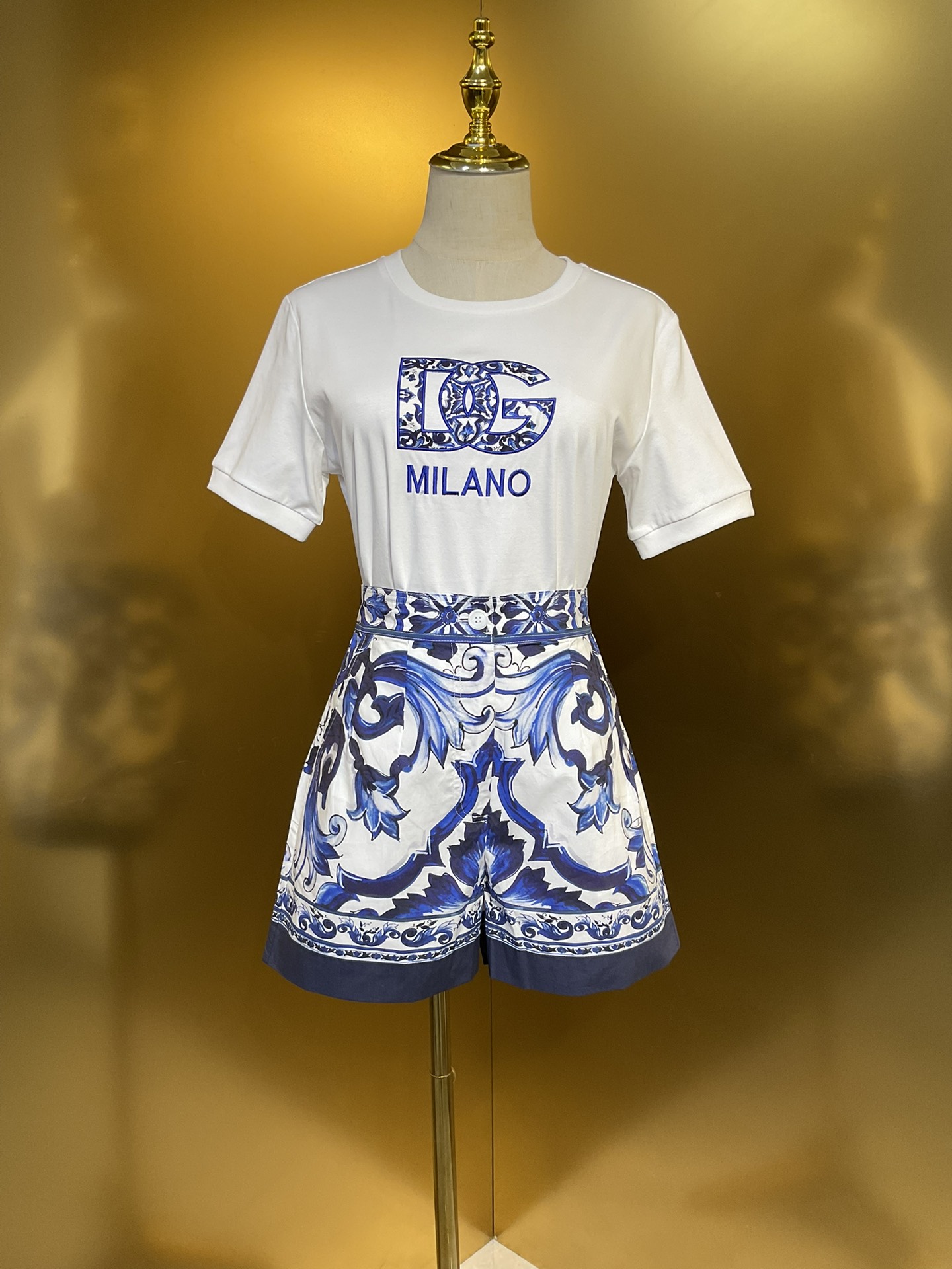 P414 is a one-size-fits-all female outfit with a DG package - 图片 1