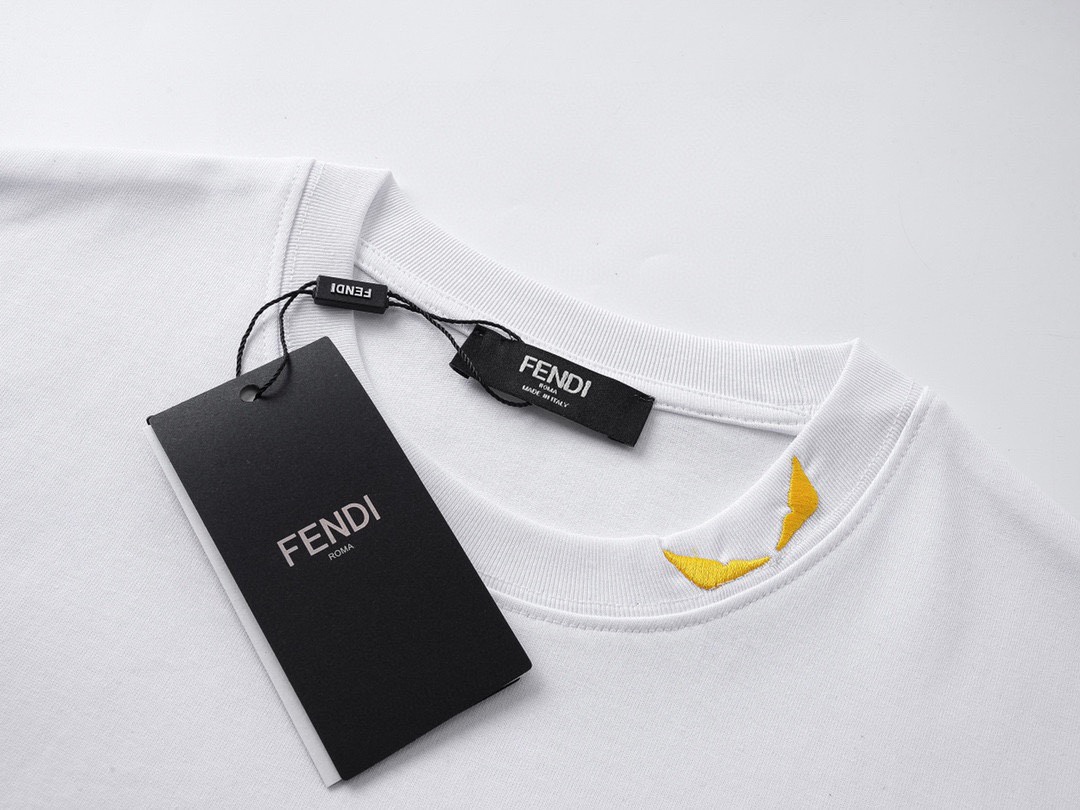芬迪/Fendi 夏季新款 领口刺绣眼睛圆领短袖T恤