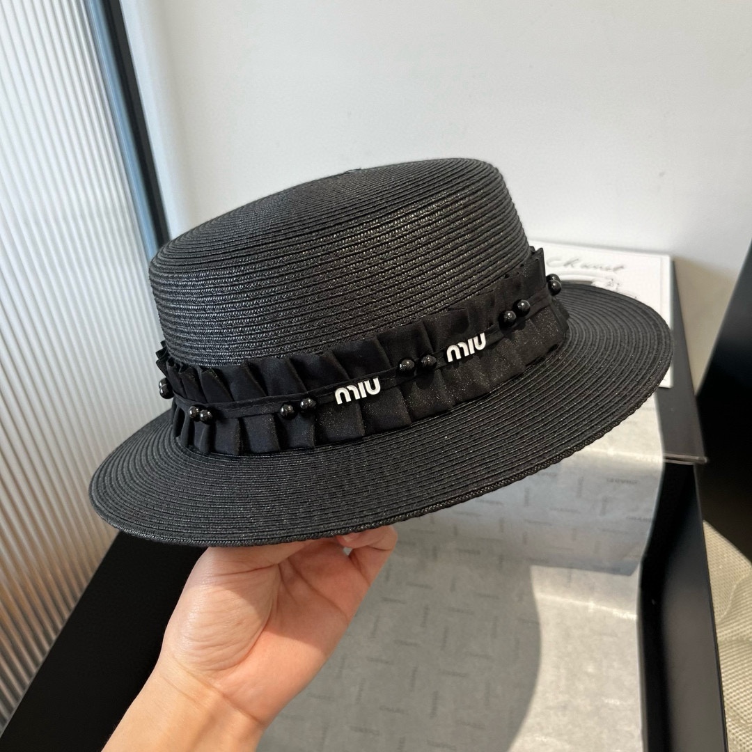 NO:345702,$ miumiu new top hat, PP straw fabric, head circumference 57cm hat straw hat fisherman hat baseball hat, hat, miumiu, espadrilles, hats$ miumiu缪缪新款平顶礼帽,PP草面料,头围57cm 帽子草帽渔夫帽棒球帽,帽子,miumiu,espadrilles,hats,hat