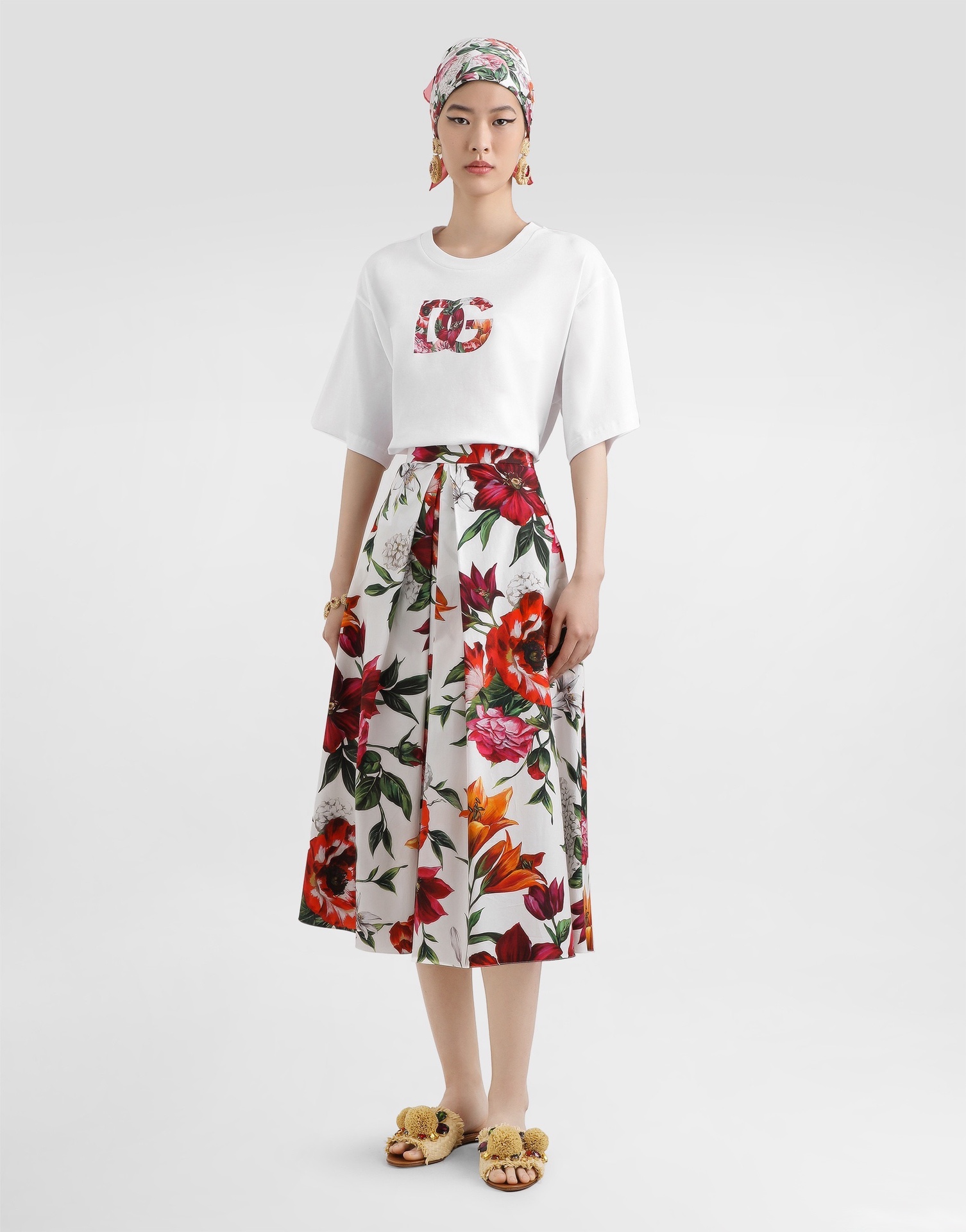 P414 is a one-size-fits-all dress with a packaged DG home, smlxlxlxl022. - 图片 1