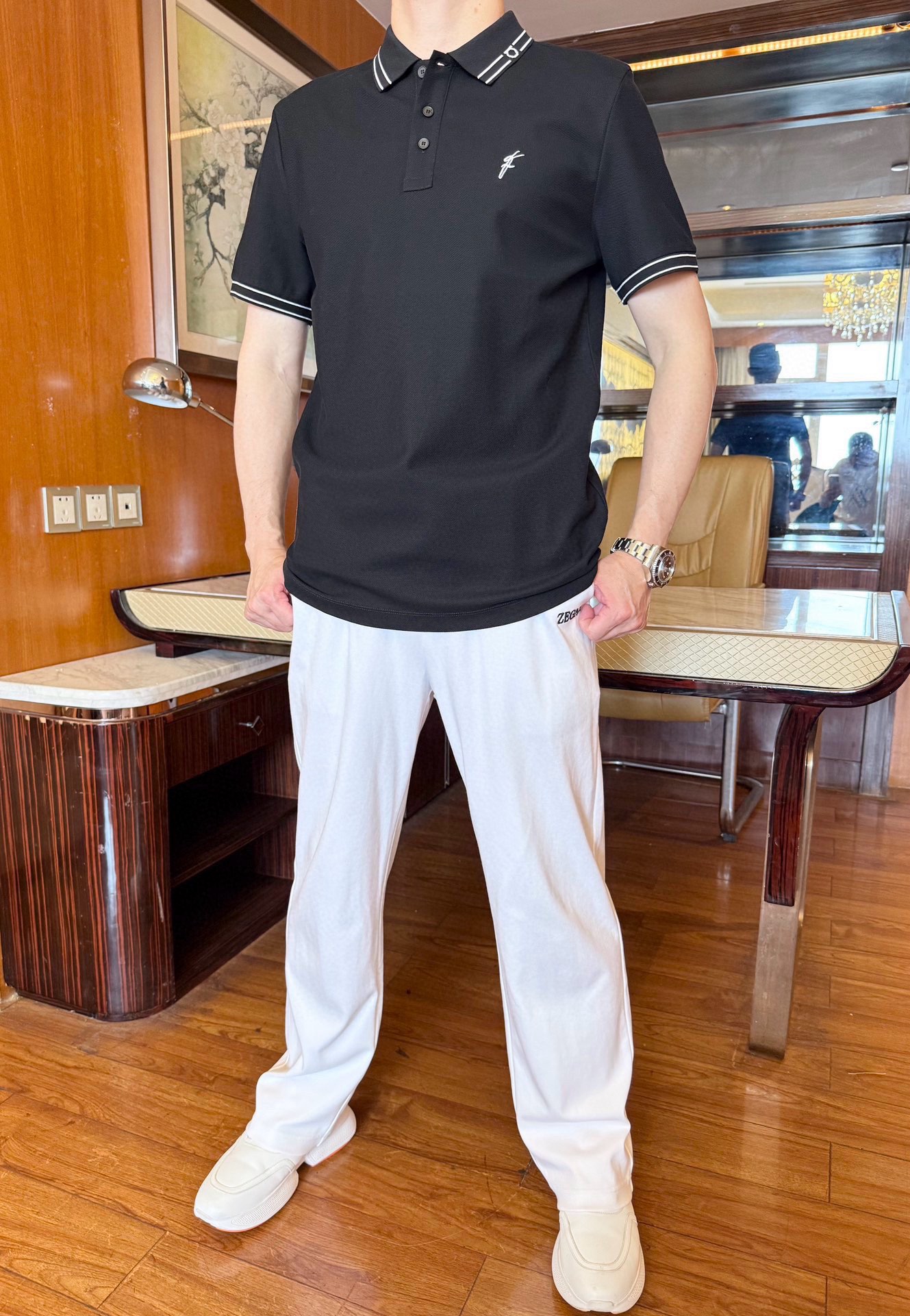 NO:414731,Ferragamo - The latest hot-selling Polo in 2025 counters is shipped, and the most popular items in London counters are sold!  Selected Italian imported bead flooring fabrics with the latest designs, the most chest brand logo embroidery shows taste, business and casual boutique. Size: 48-56 (model 173/130 wears 48 sizes, with Hong Kong Lane Crawford gift box packaging), ferragamo, alexander wang19860909菲拉格慕-2025专柜最新爆款Polo出货 伦敦专柜热销单品！精选意大利进口珠地棉面料搭配最新的设计,最胸口的品牌logo刺绣彰显品味 商务休闲精品.尺码:48-56（模特173/130穿48码,配香港连卡佛礼盒包装）,,ferragamo,alexander wang,Men's clothing