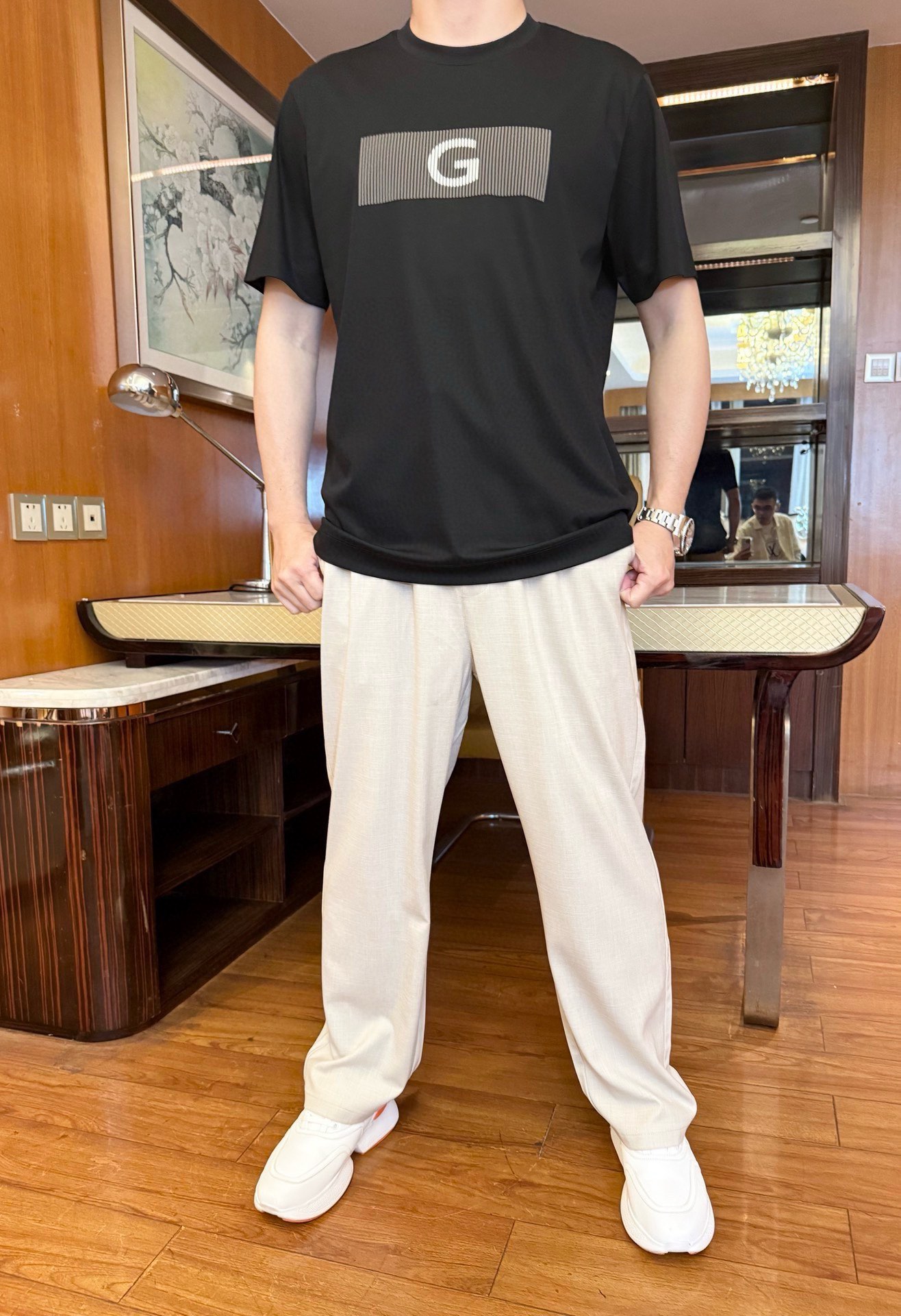 NO:414752,Guqi-2025 counter latest hot T-shirt shipment, hot-selling items in European and American counters!  Selected Italian imported fine cotton fabrics with fashionable designs, exquisite brand logo on the chest to show the charm You are definitely worthy of having. Number 48-56 (model 173/130 wears 48, with Hong Kong Lane Crawford gift box packaging), tees, t-shirt, alexander wang19860909古琦-2025专柜最新爆款T恤出货 欧美专柜热销单品！精选意大利进口精棉面料搭配时尚的设计,胸前精致的品牌标志彰显韵味 您绝对值得拥有.码数48-56（模特173/130穿48,配香港连卡佛礼盒包装）,,tees，t-shirt,alexander wang,Men's clothing