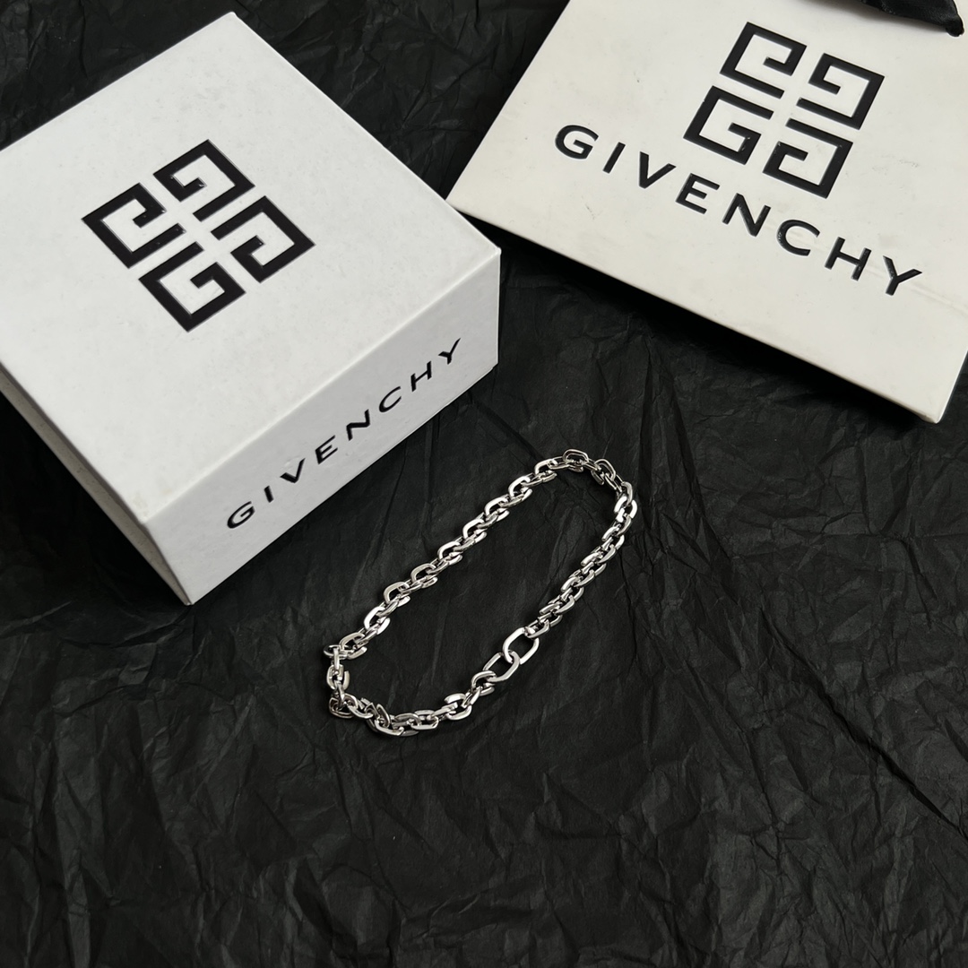 ¥475 Givenchy 梵 梵 ¥ ¥ ¥ ¥