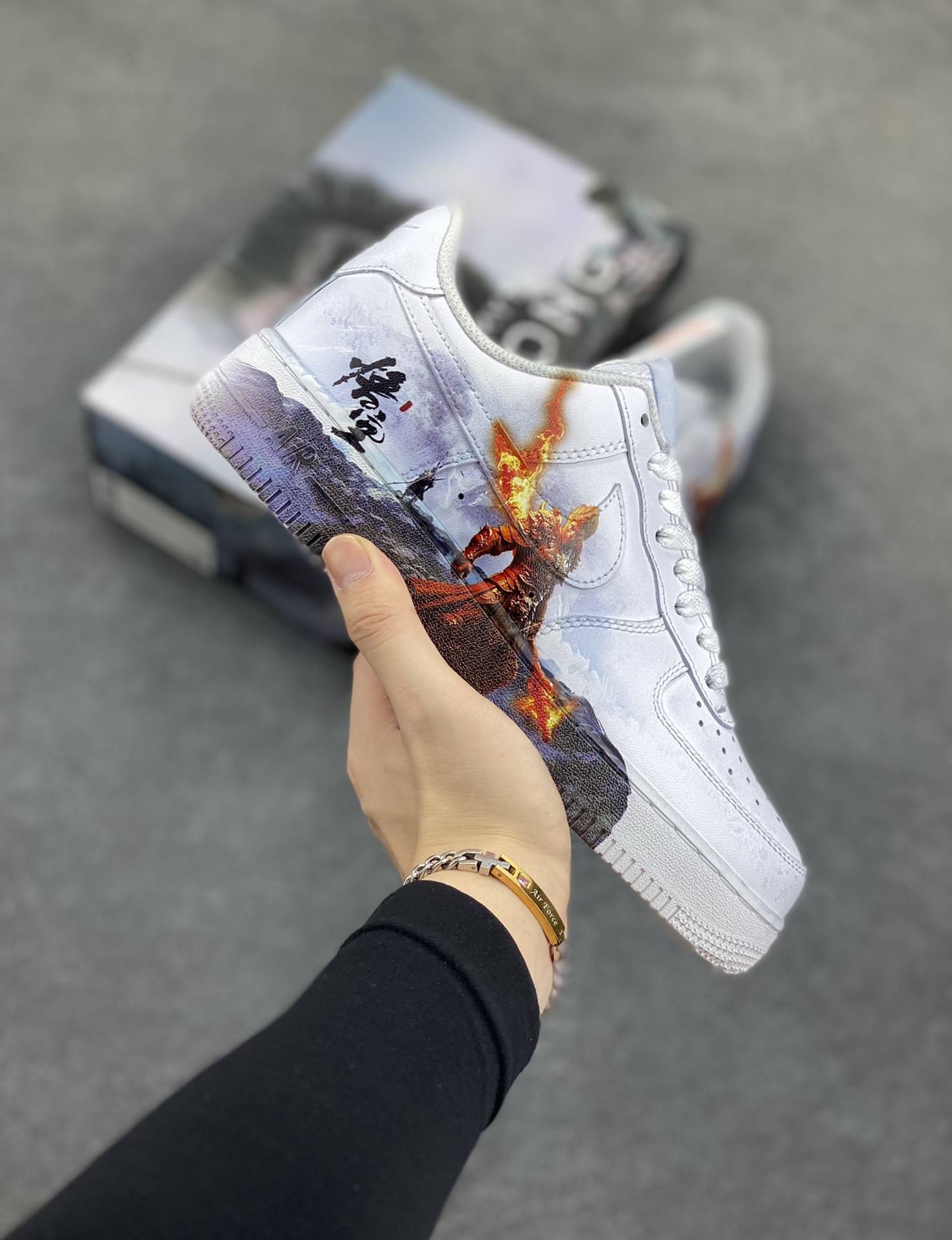 福利特价 Air Force 1 Low 黑神话悟空 原楦头原纸板 打造纯正空军版型专注外贸渠道 全掌内置蜂窝气垫 原盒配件 原厂中底钢印、拉帮完美  货号：315122-111 尺码：36 36.5 37.5 38 38.5 39 40 40.5 41 42 42.5 43 44 44.5 45-选品中心