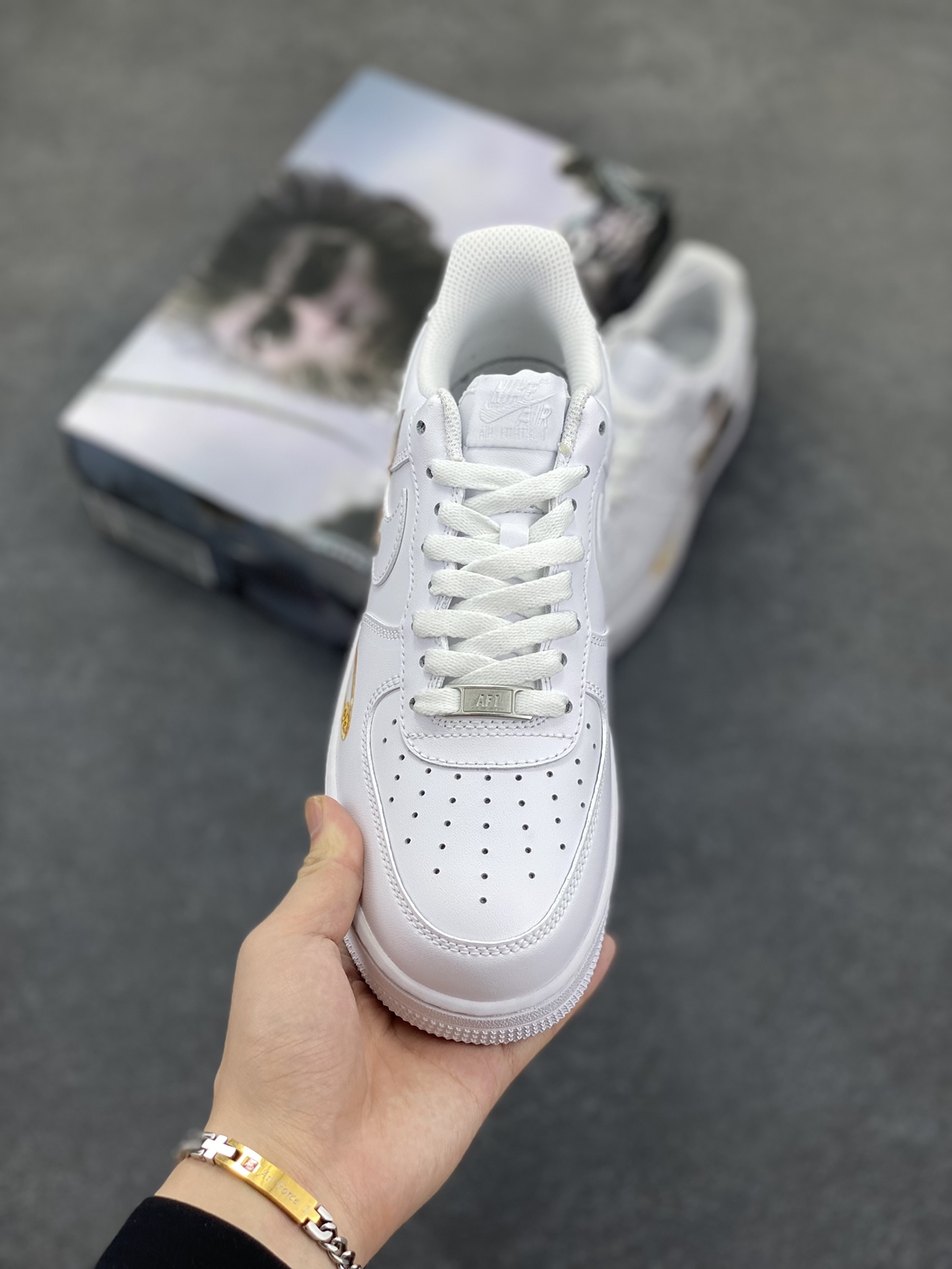 图片[2]-福利特价 Air Force 1 Low 黑神话悟空 原楦头原纸板 打造纯正空军版型专注外贸渠道 全掌内置蜂窝气垫 原盒配件 原厂中底钢印、拉帮完美  货号：CW2288-111 尺码：36 36.5 37.5 38 38.5 39 40 40.5 41 42 42.5 43 44 44.5 45-选品中心