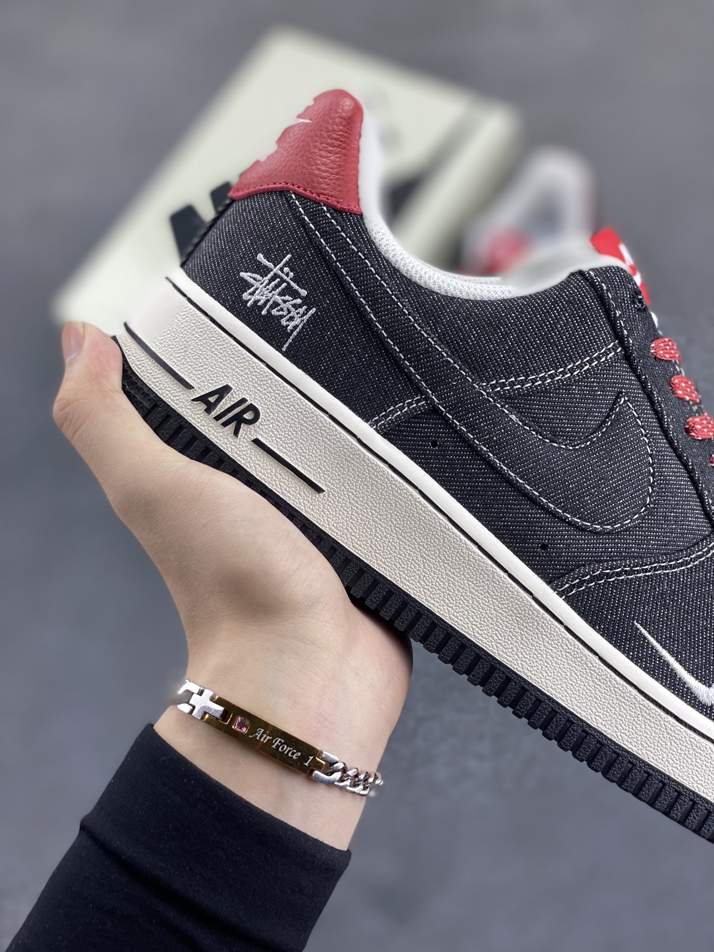 图片[6]-NIke Air Force 1 \’07 Low 斯图西联名-深灰织布 空军一号低帮 运动鞋 休闲鞋 折边针车 工艺难度大 原楦头原纸板 原装鞋盒 定制五金配件 内置全掌气垫 原厂鞋底 货号：LW9279-002 尺码：36 36.5 37.5 38 38.5 39 40 40.5 41 42 42.5 43 44 44.5 45-选品中心