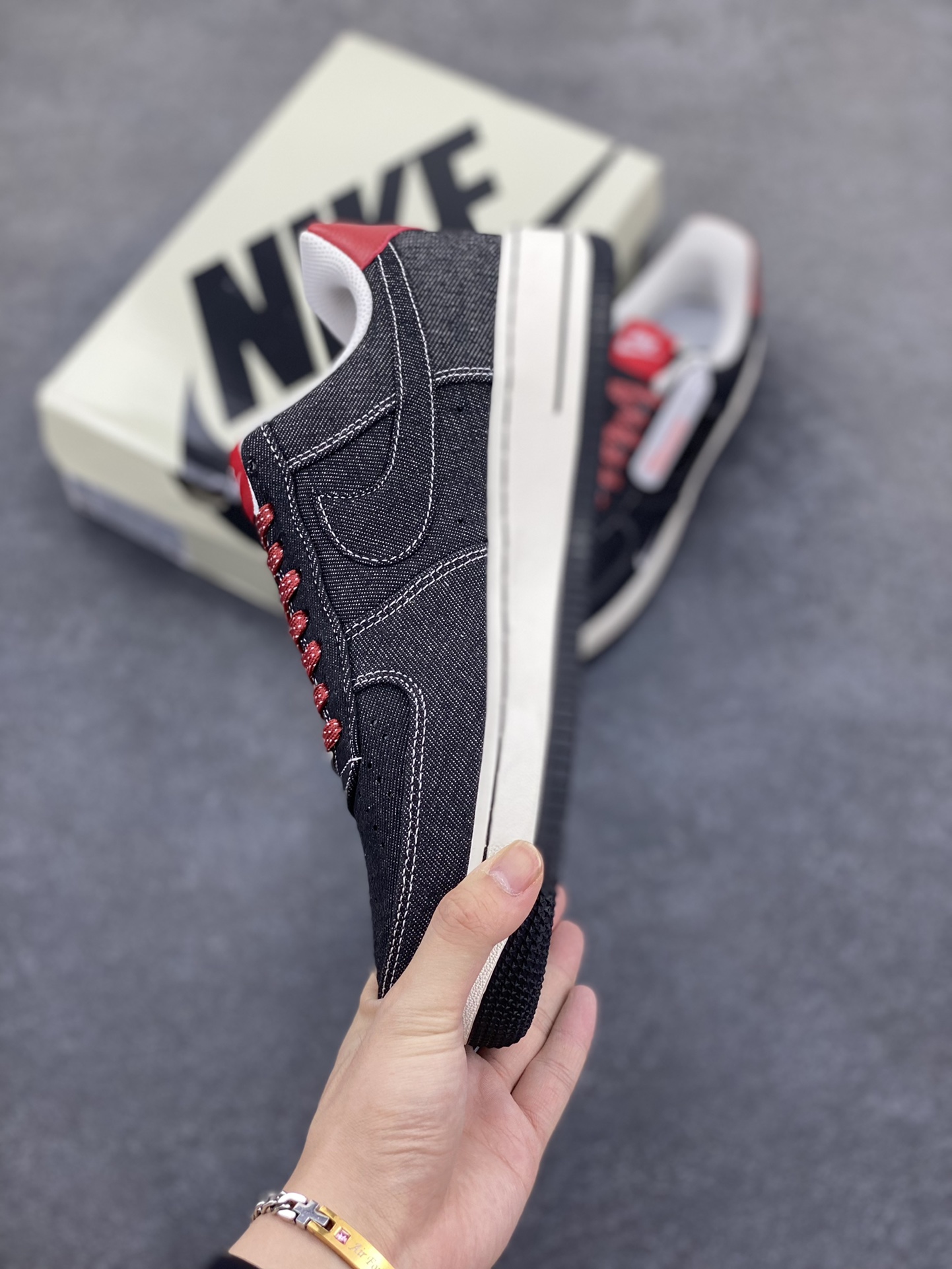 图片[3]-NIke Air Force 1 \’07 Low 斯图西联名-深灰织布 空军一号低帮 运动鞋 休闲鞋 折边针车 工艺难度大 原楦头原纸板 原装鞋盒 定制五金配件 内置全掌气垫 原厂鞋底 货号：LW9279-002 尺码：36 36.5 37.5 38 38.5 39 40 40.5 41 42 42.5 43 44 44.5 45-选品中心
