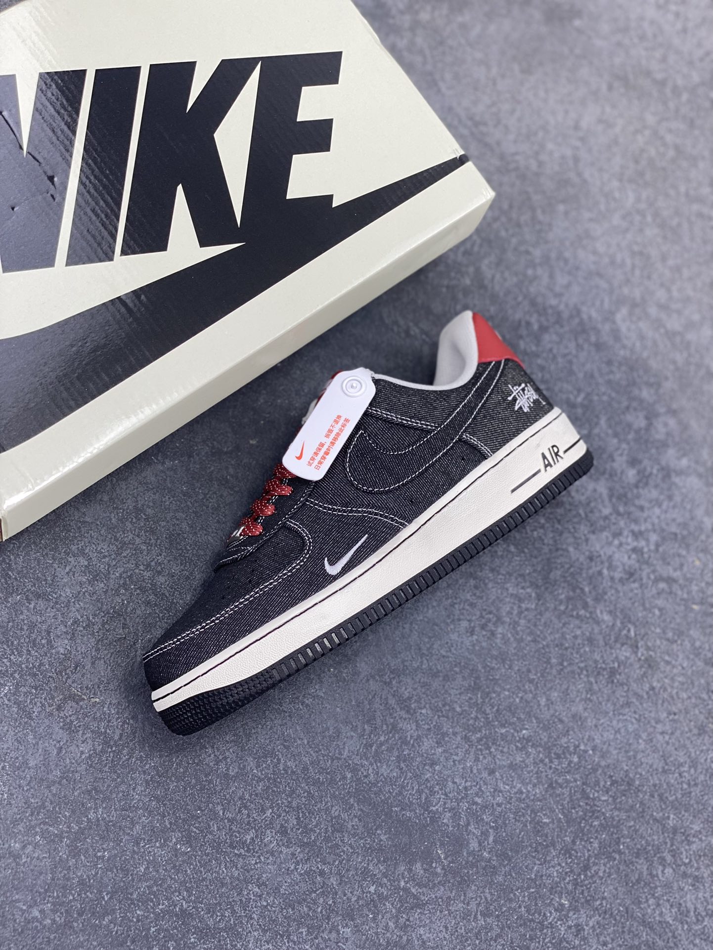 图片[7]-NIke Air Force 1 \’07 Low 斯图西联名-深灰织布 空军一号低帮 运动鞋 休闲鞋 折边针车 工艺难度大 原楦头原纸板 原装鞋盒 定制五金配件 内置全掌气垫 原厂鞋底 货号：LW9279-002 尺码：36 36.5 37.5 38 38.5 39 40 40.5 41 42 42.5 43 44 44.5 45-选品中心