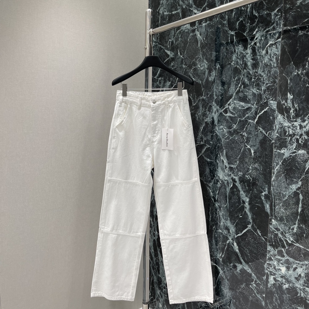 
Acne Studio* 25早秋新款 工装牛仔裤 前后双口袋设计 挺括的版型与个性的设计相结合，专属