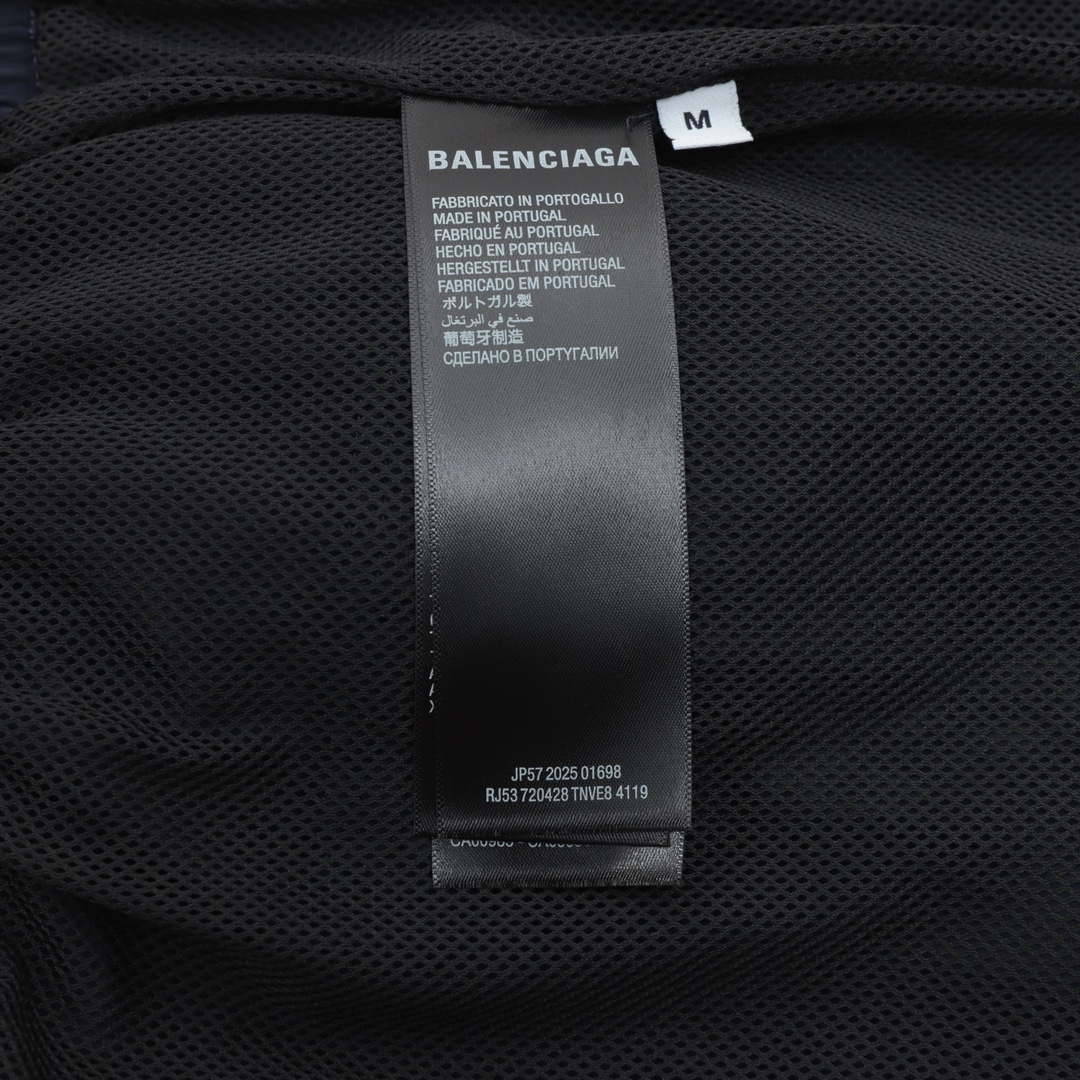 BALENCIAGA/巴黎世家 金属贴片徽标字母刺绣短裤 深蓝色-Chinese UA Cheap High Quatity Brand Clothes Bags handbags Sneakers wholesale wholesaler seller from China Factory suppliers Fashion Clothing Shoes best Quality Beautiful Price BALENCIAGA/巴黎世家 金属贴片徽标字母刺绣短裤 深蓝色