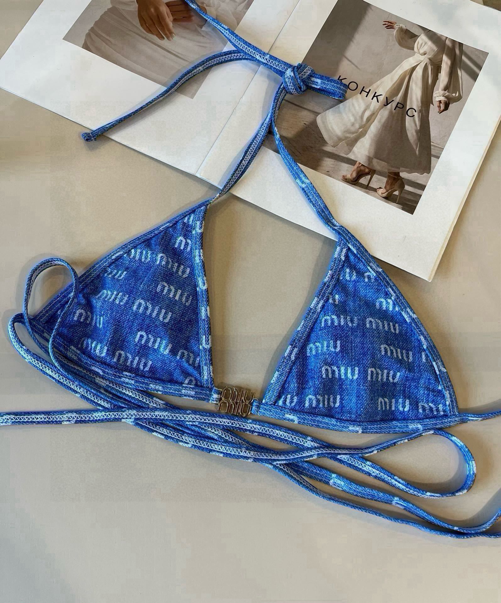 。 
miumiu缪缪新款比基尼😍🥰适合多种场景的游泳衣🏊‍♀️海边 游泳池 温泉 水上乐园 漂流都可以