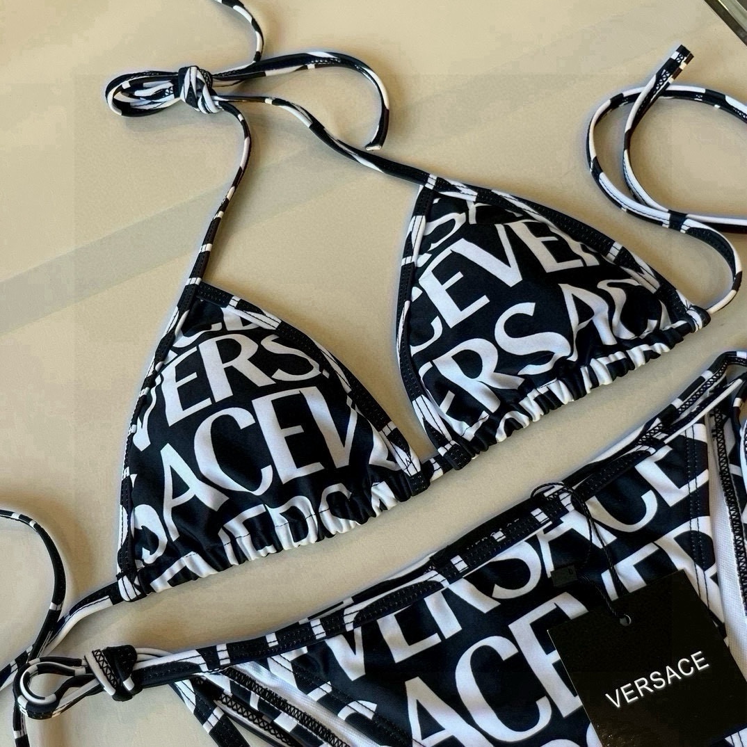 。
范思哲官方新款泳衣比基尼👙，高端定制，S M L XL