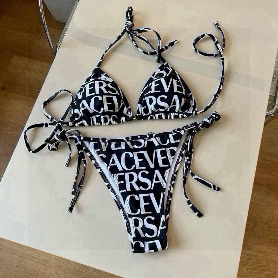 。
范思哲官方新款泳衣比基尼👙，高端定制，S M L XL
