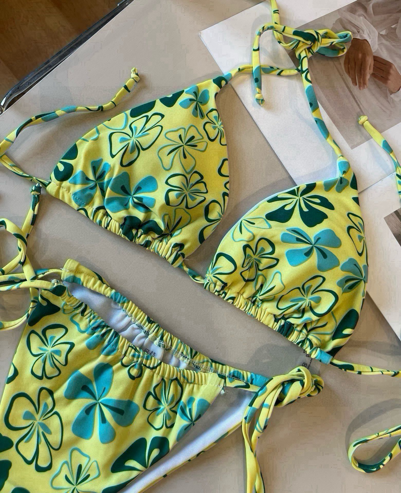 。

潮牌比基尼👙S M L