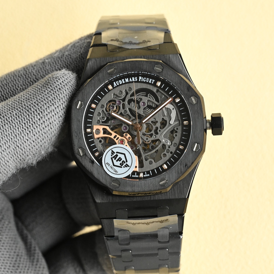 NO:337648,New white gold GW. APS new Audemars Piguet Royal Oak Offshore 15407ST.OO.1220ST.01 Men's mechanical watch Calibre 3132 integrated movement, 41mm diameter, dark gray dial shape round dial material hollow dial, matched with rose gold fluorescent three-dimensional hour marker and Royal Oak pointer mirror material anti-glare processing sapphire crystal glass mirror crown material stainless steel, screw-in crown back transparent back, anti-glare sapphire glass mirror, audemars19860909白 金 GW新品. APS新款爱彼皇家橡树离岸型 15407ST.OO.1220ST.01男士机械腕表 Calibre 3132一体机芯,41mm直径,深灰色表盘形状圆形表盘材质镂空表盘,搭配玫瑰金荧光立体时标和皇家橡树指针表镜材质防眩光处理蓝宝石水晶玻璃表镜表冠材质精钢,旋入式表冠背透背透,防眩蓝宝石玻璃镜面,,audemars,Watch