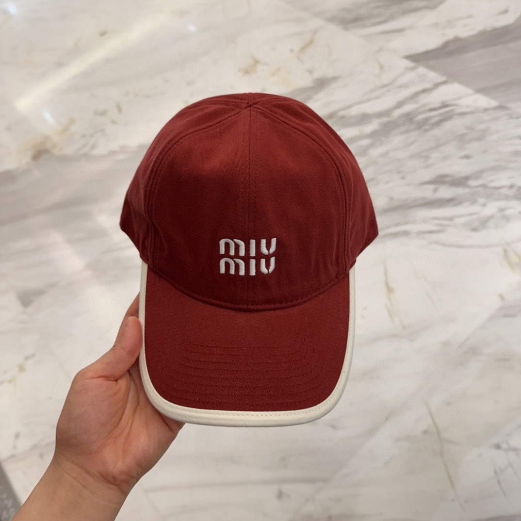 

【Miumiu缪缪】新款订单款刺绣棒球帽🧢大牌款超好搭配，赶紧入手！